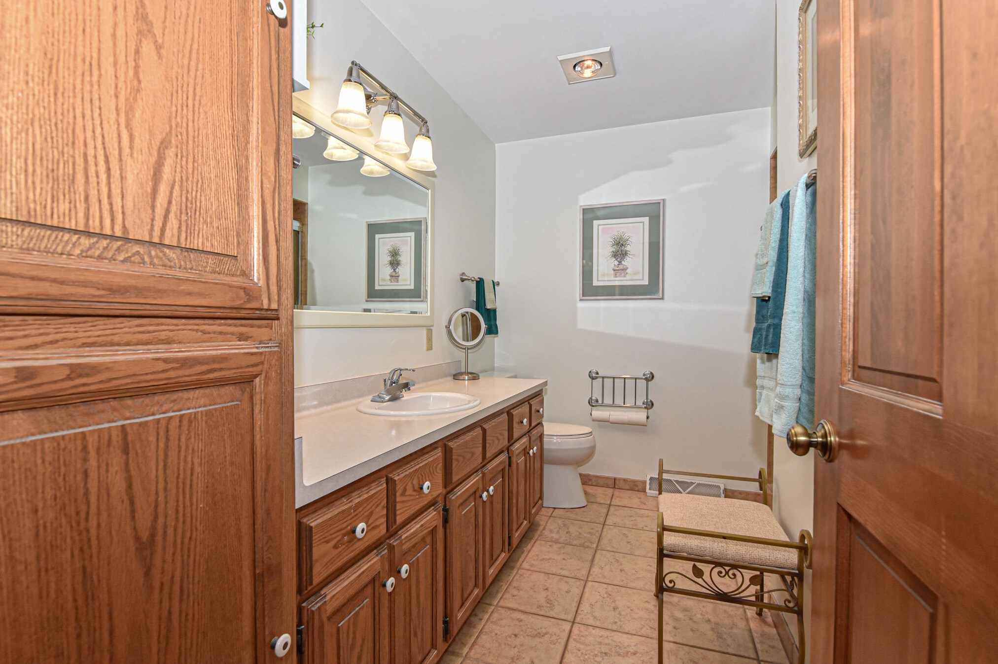 1225 Lansdowne Ct, Brookfield WI  53045-4465 exterior