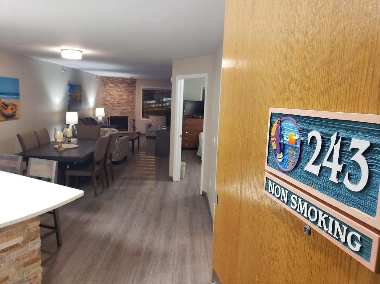 111 Center St #243, Lake Geneva, WI 53147