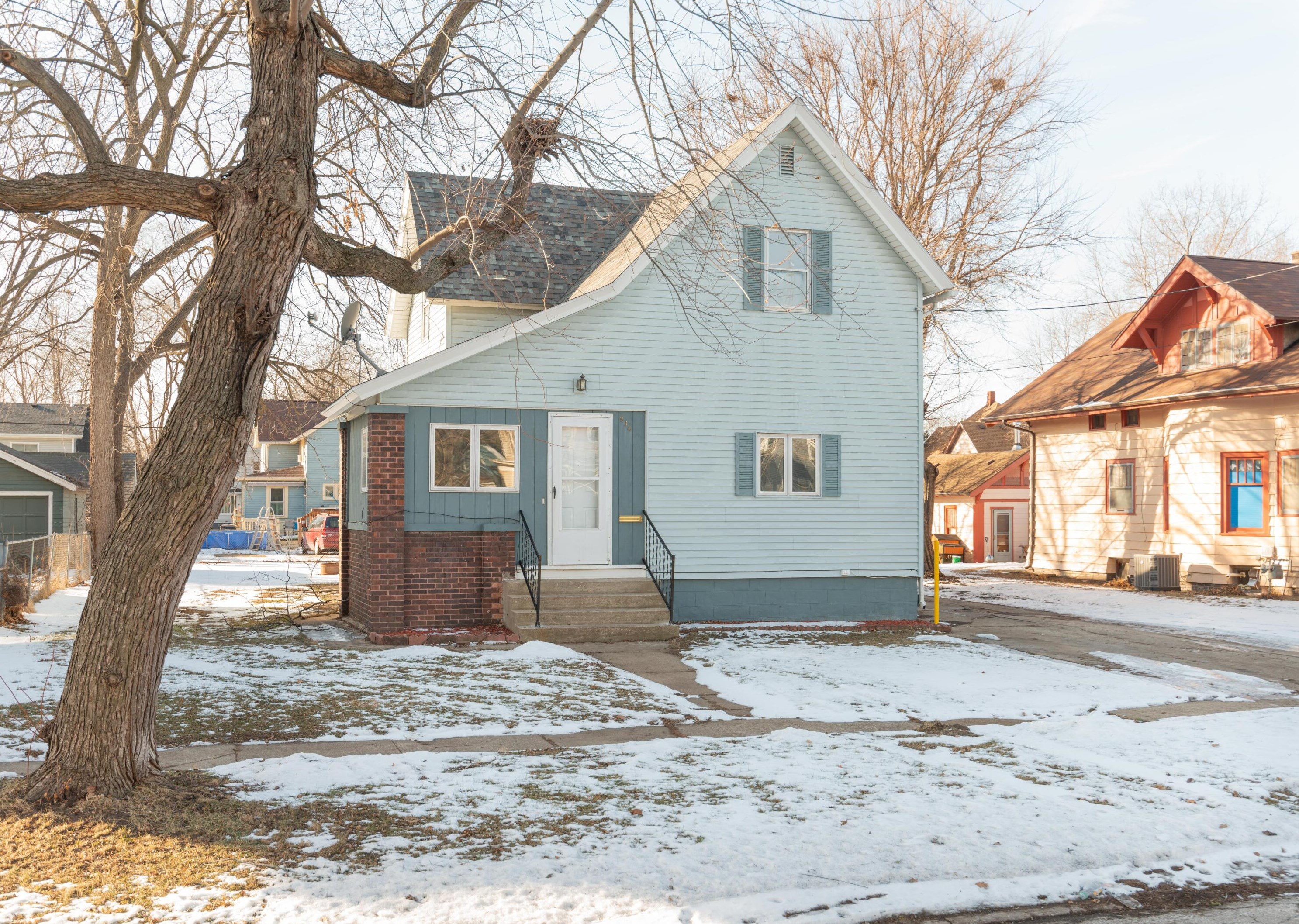 934 8th St, Beloit, WI 53511-5127