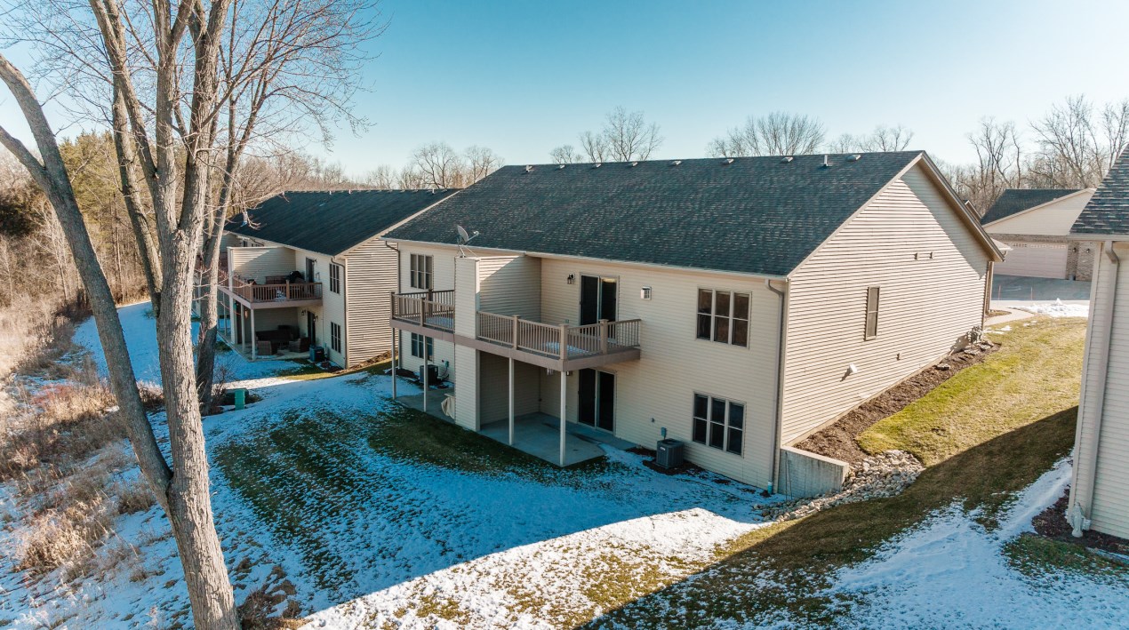 1200 Raptor Ct #11, Lyons, WI 53105