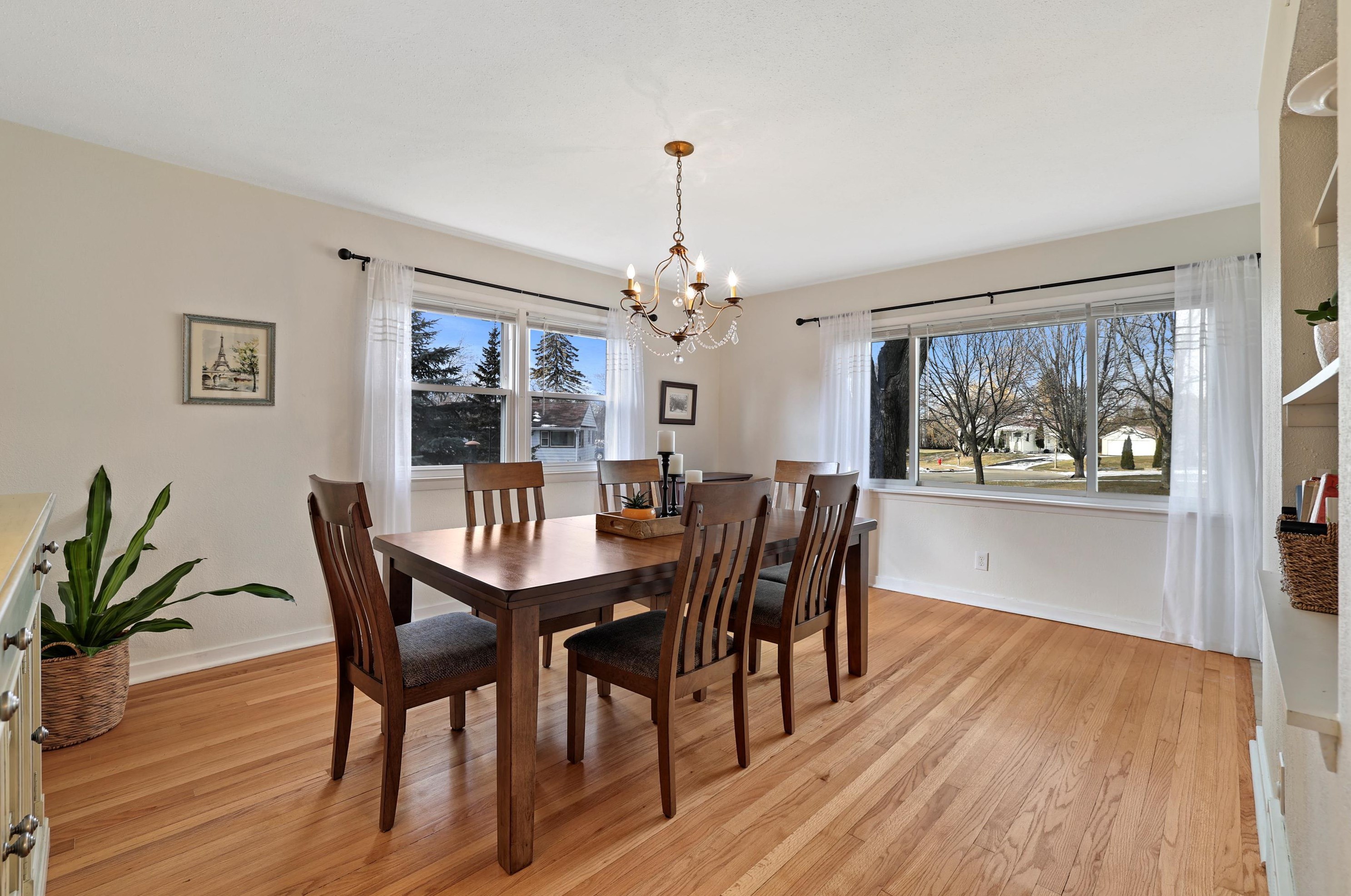 3127 Rochelle Ave, Milwaukee WI 53209-2505 exterior