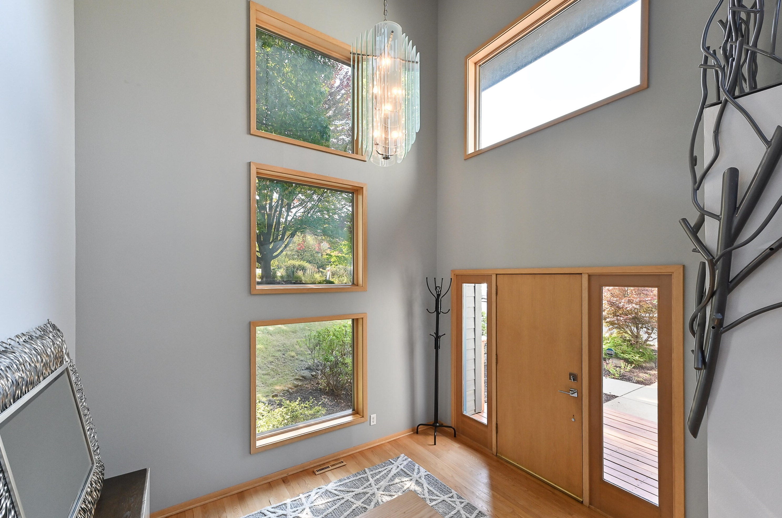 19610 Putneys Ct, Brookfield, WI 53045-2158