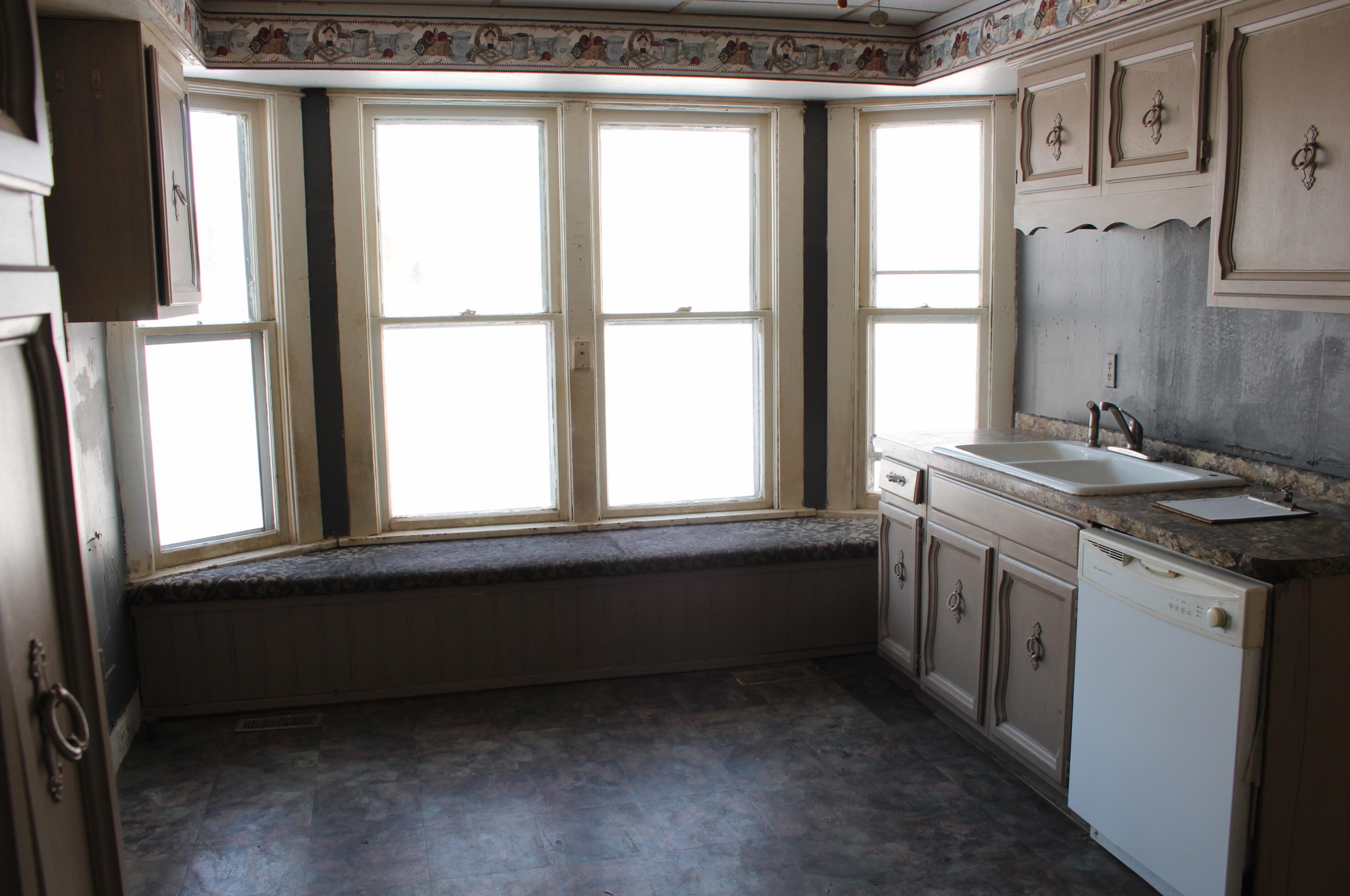 9701 E County Rd X, Clinton, WI 53525
