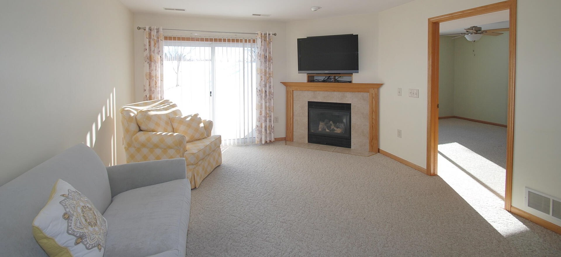 842 Evergreen Dr, Hartford, WI 53027-2456