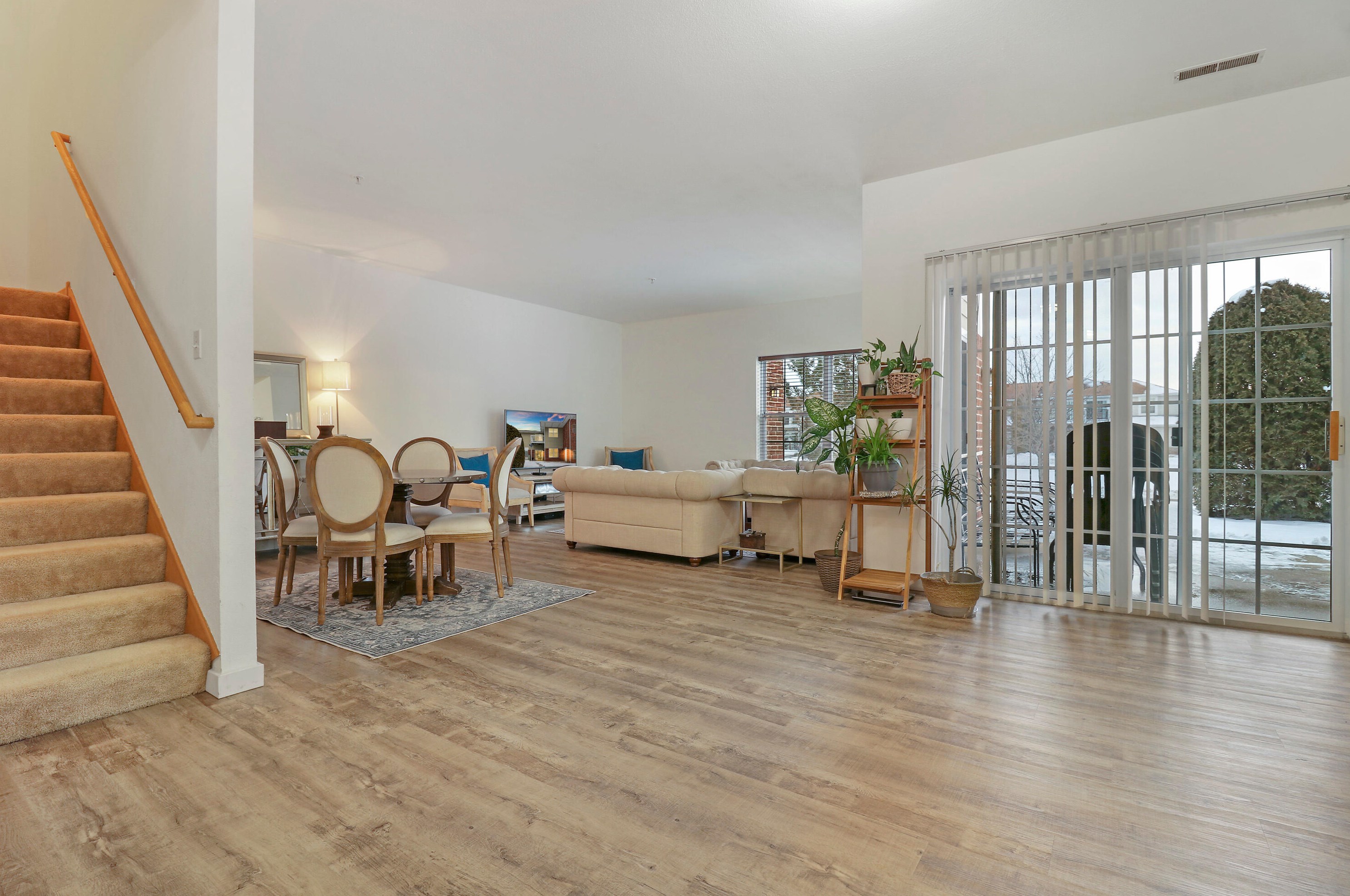 6846 102nd St #c, Kenosha, WI 53158