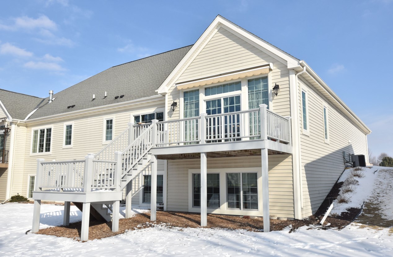 1675 Edgewood Rd #3, Kewaskum, WI 53040