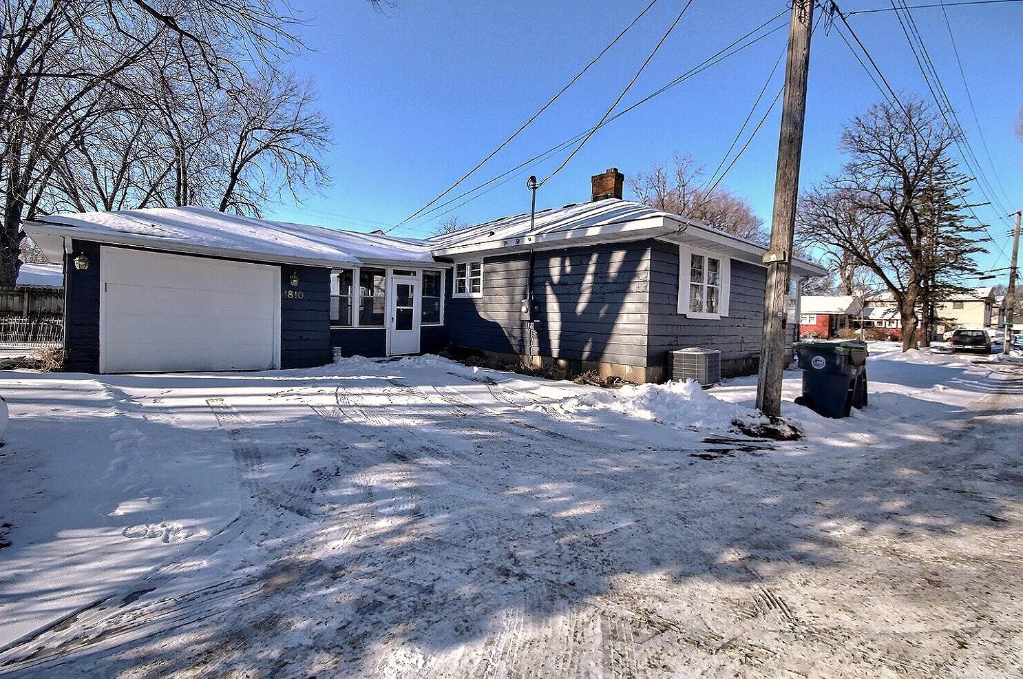 1810 Ferry St, La Crosse, WI 54601