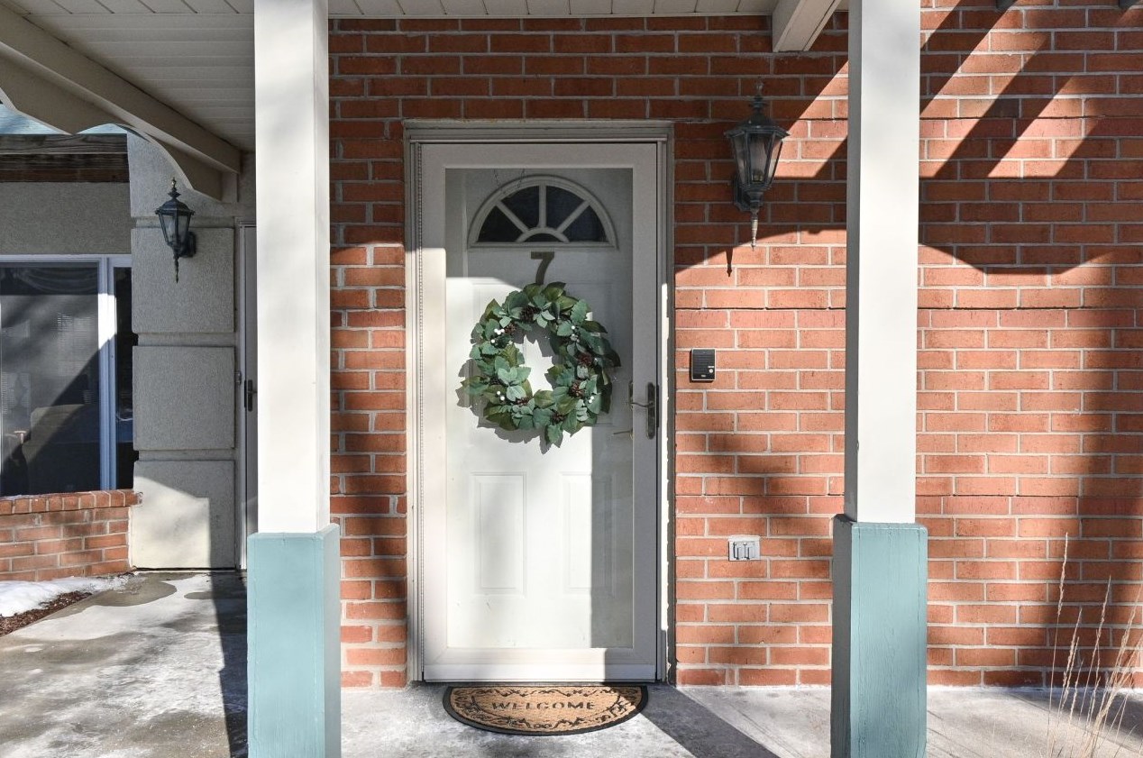 18880 Toldt Woods Dr, Brookfield, WI 53045-6086