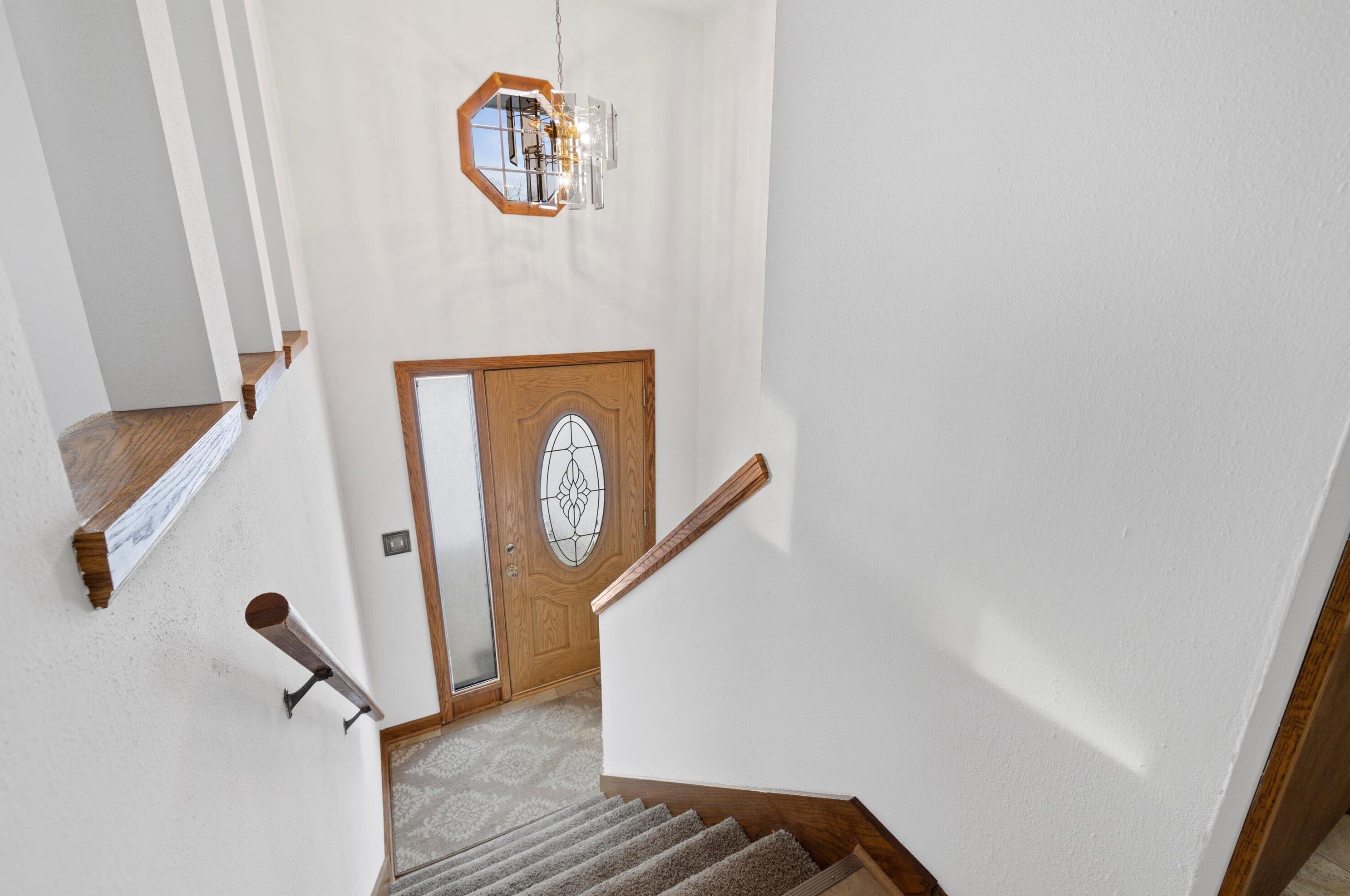 5946 33, Milwaukee WI 53221-4724 exterior