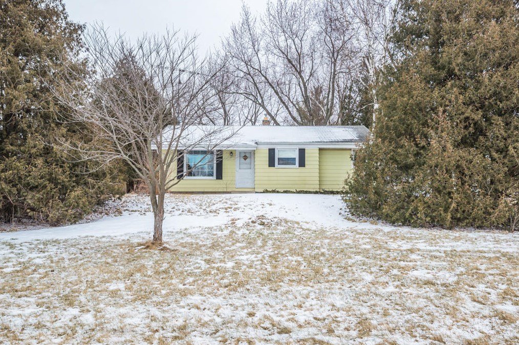 9119 184th Ave, Bristol, WI 53104-9612