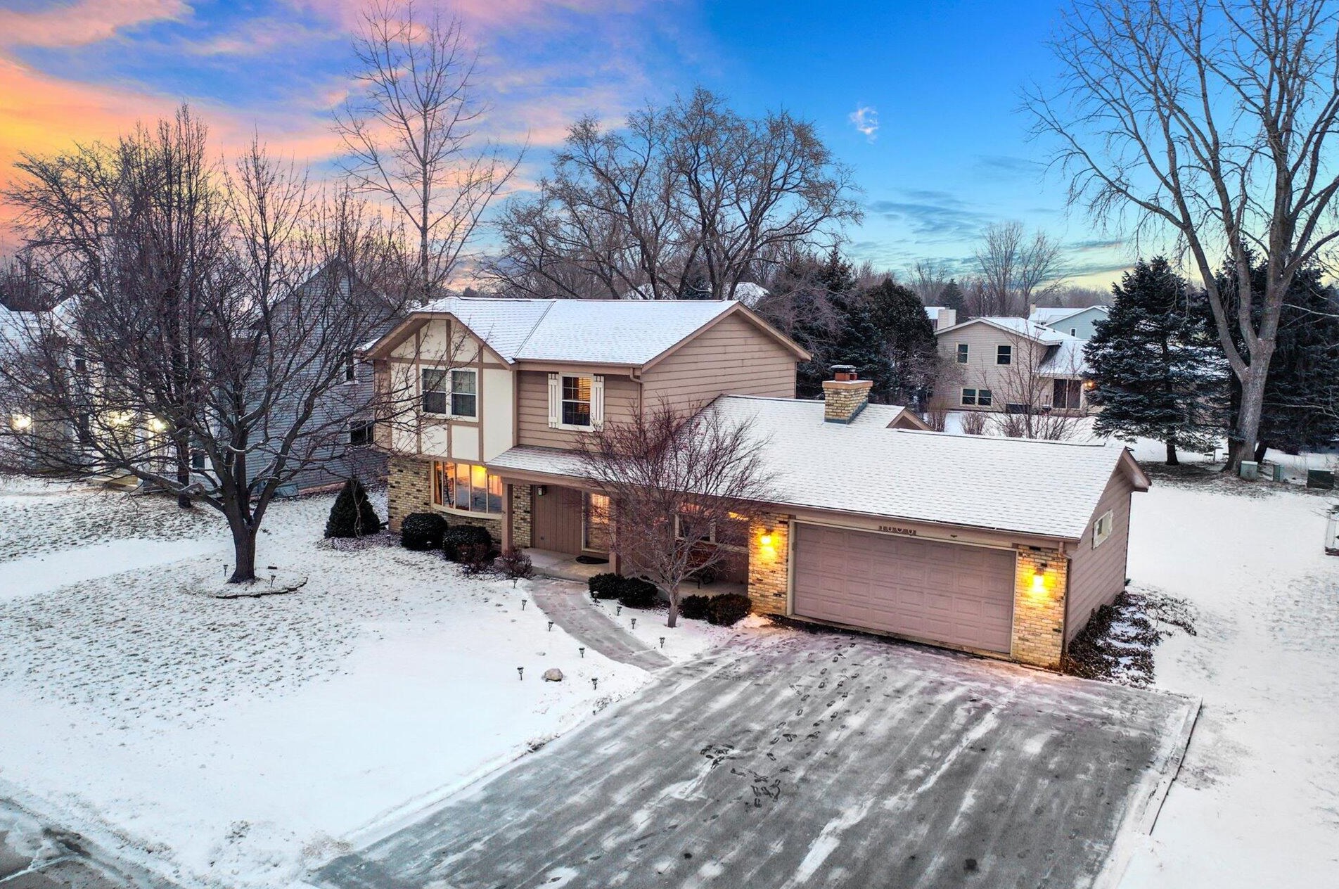 1606 Secretariat Ln, Racine, WI 53402-2024