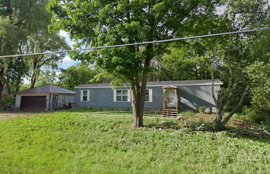 878 Western Ave, Plymouth, WI 53073