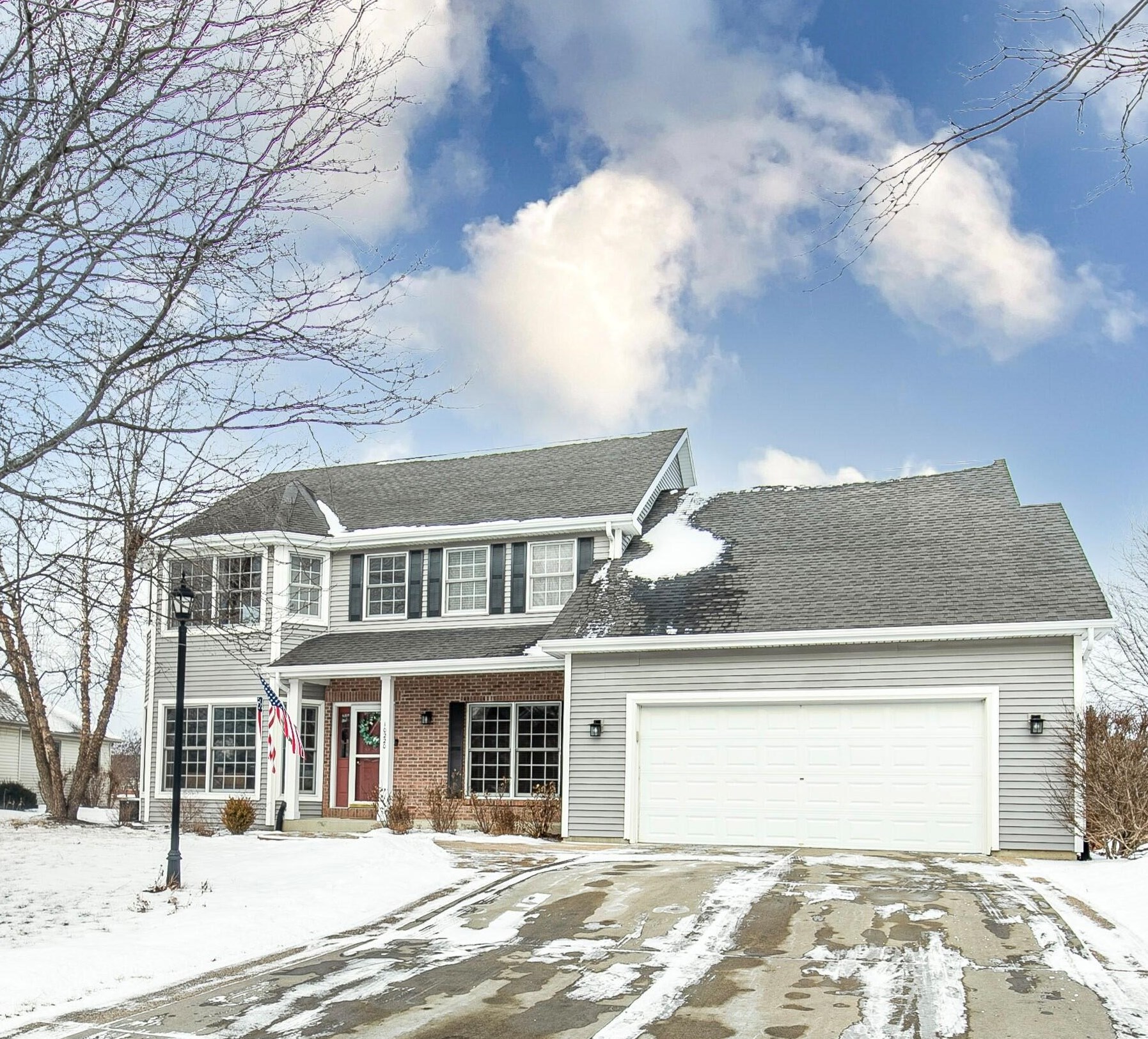 10220 80th St, Kenosha, WI 53158