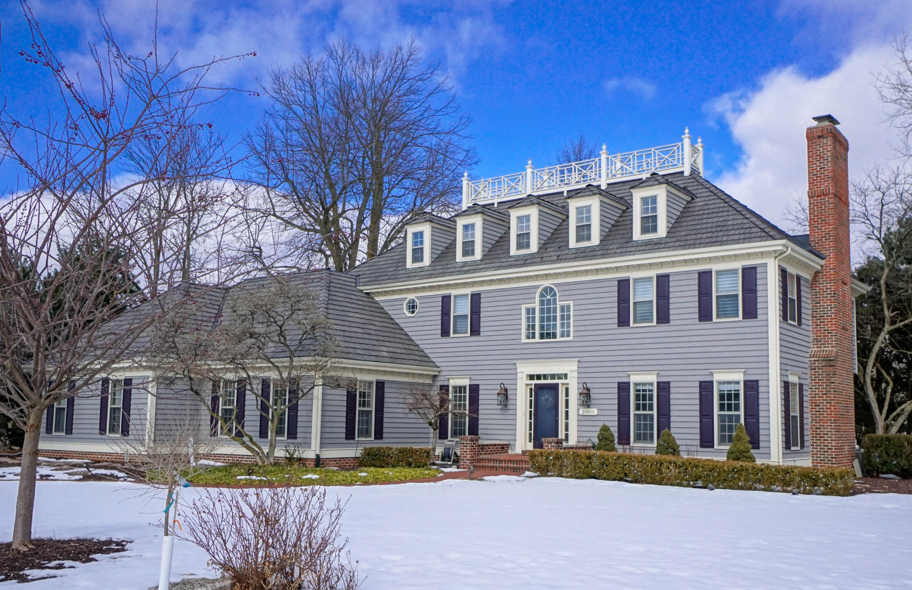 20800 Bartlett Dr, Brookfield, WI 53045