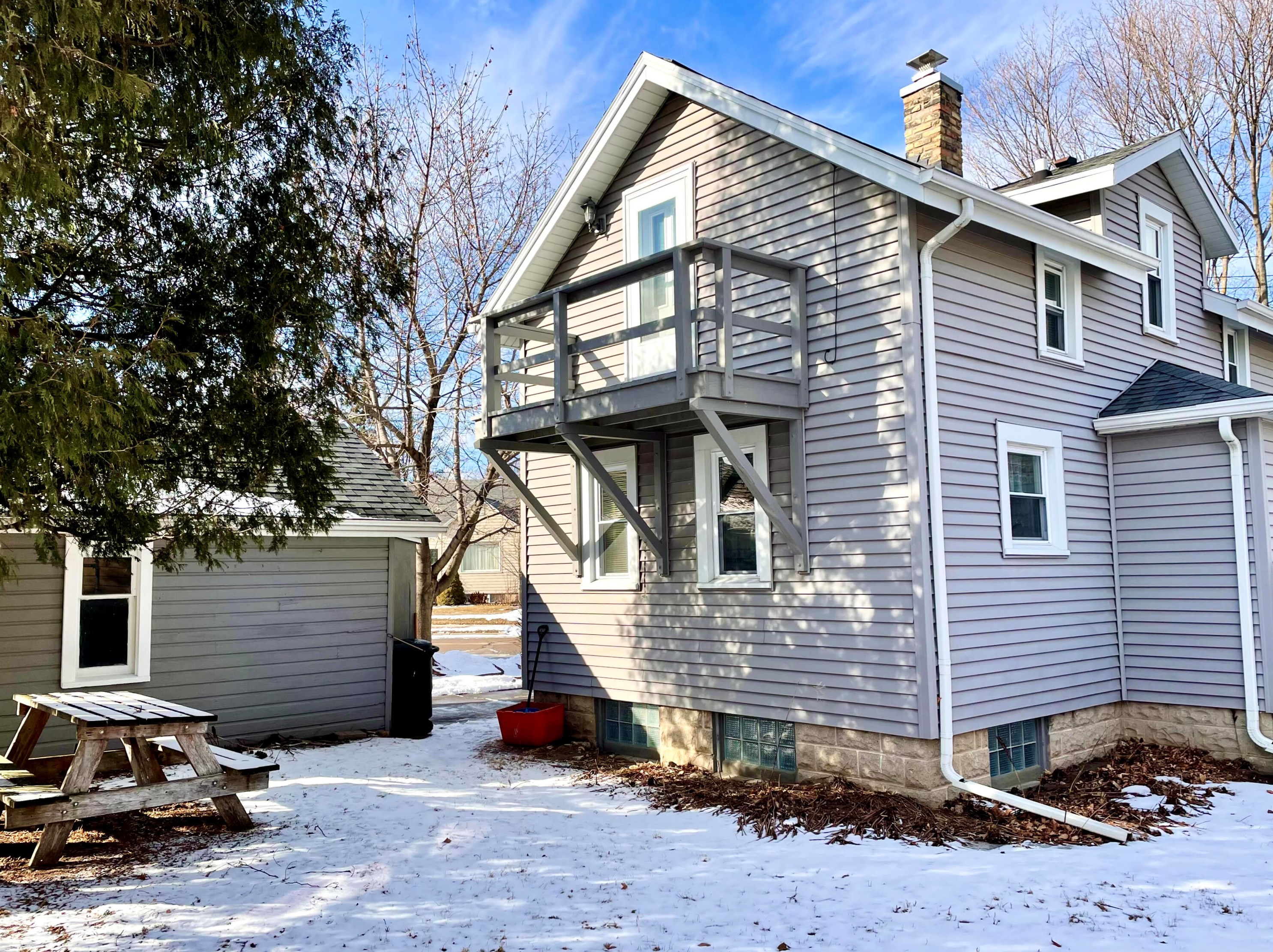 1235 Arlington Ave, Manitowoc, WI 54220