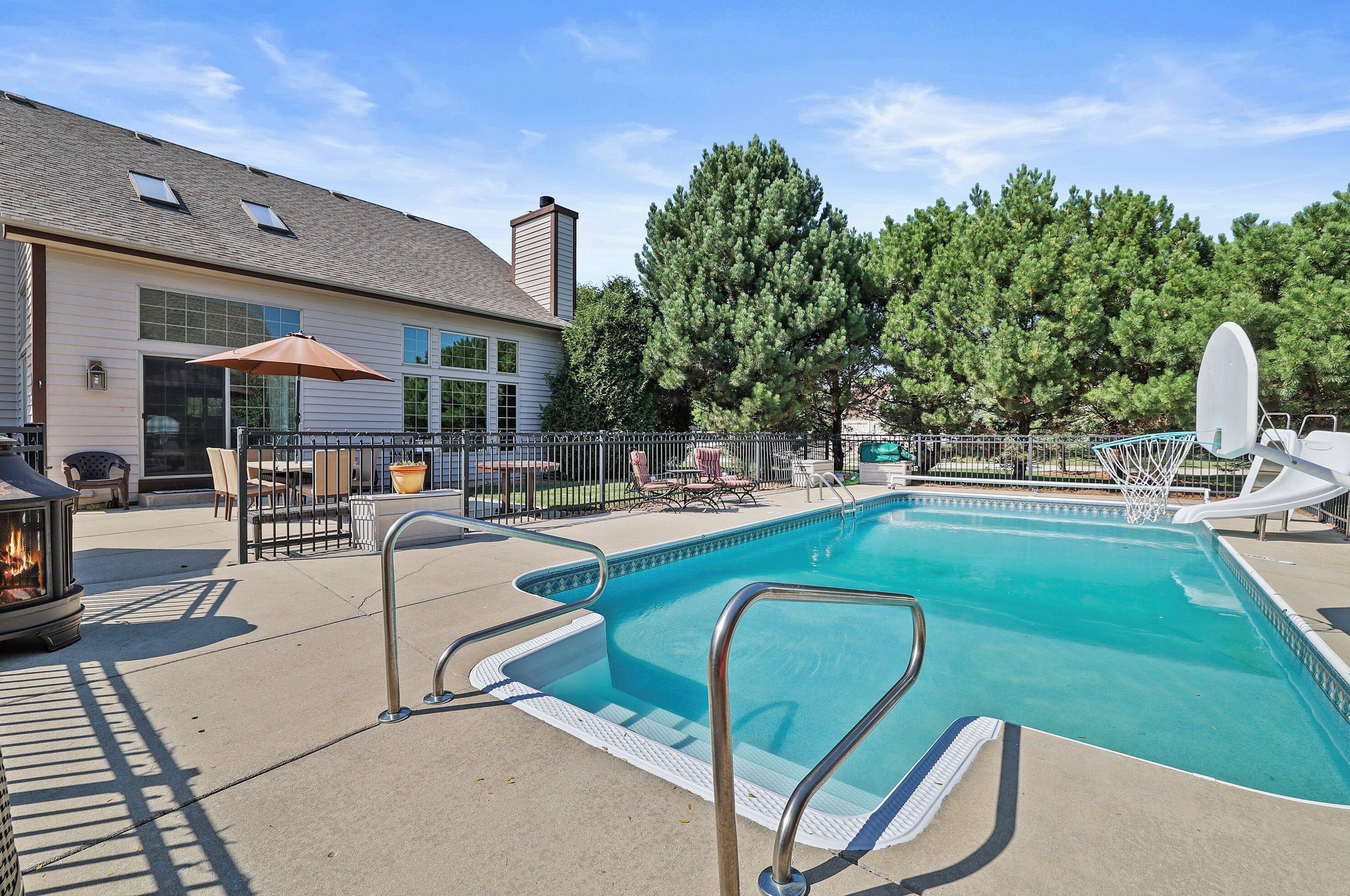 13600 W Eagle Trace, Waukesha, WI 53151