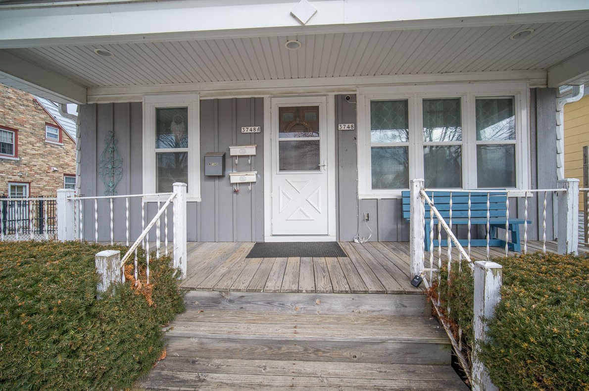 3748 E Holmes Ave #3748a, Cudahy, WI 53110