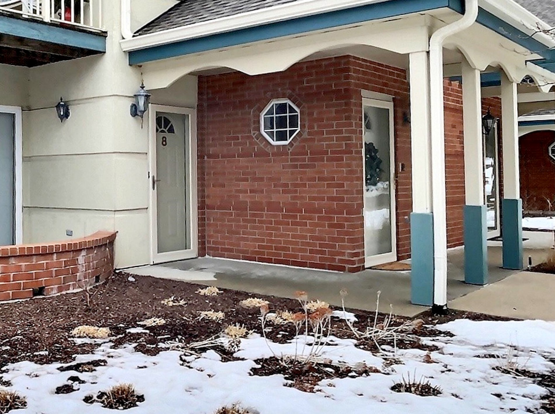 18880 Toldt Woods Dr #8, Brookfield, WI 53045