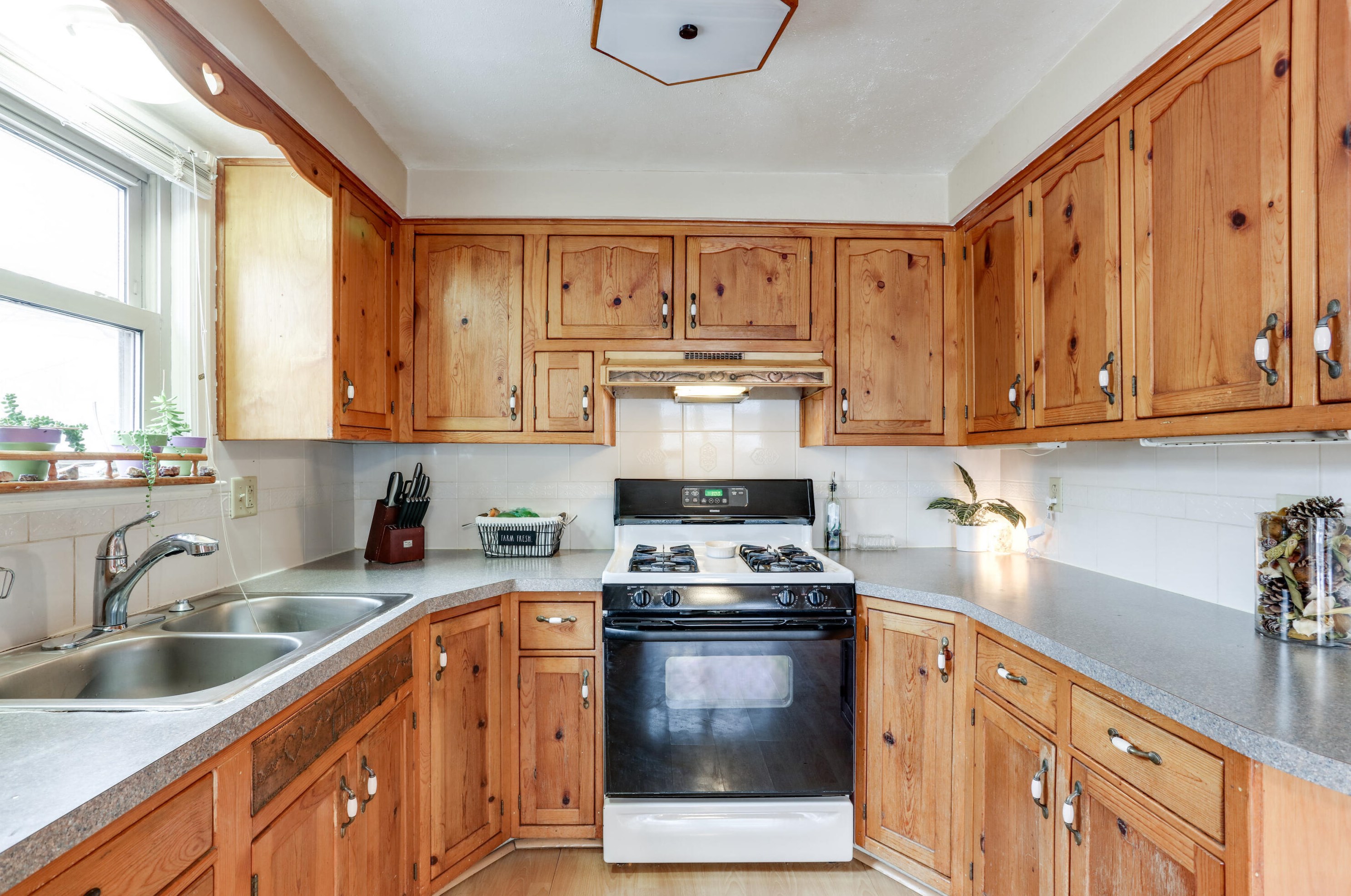 4223 13th St, Racine WI  53405-2816 exterior