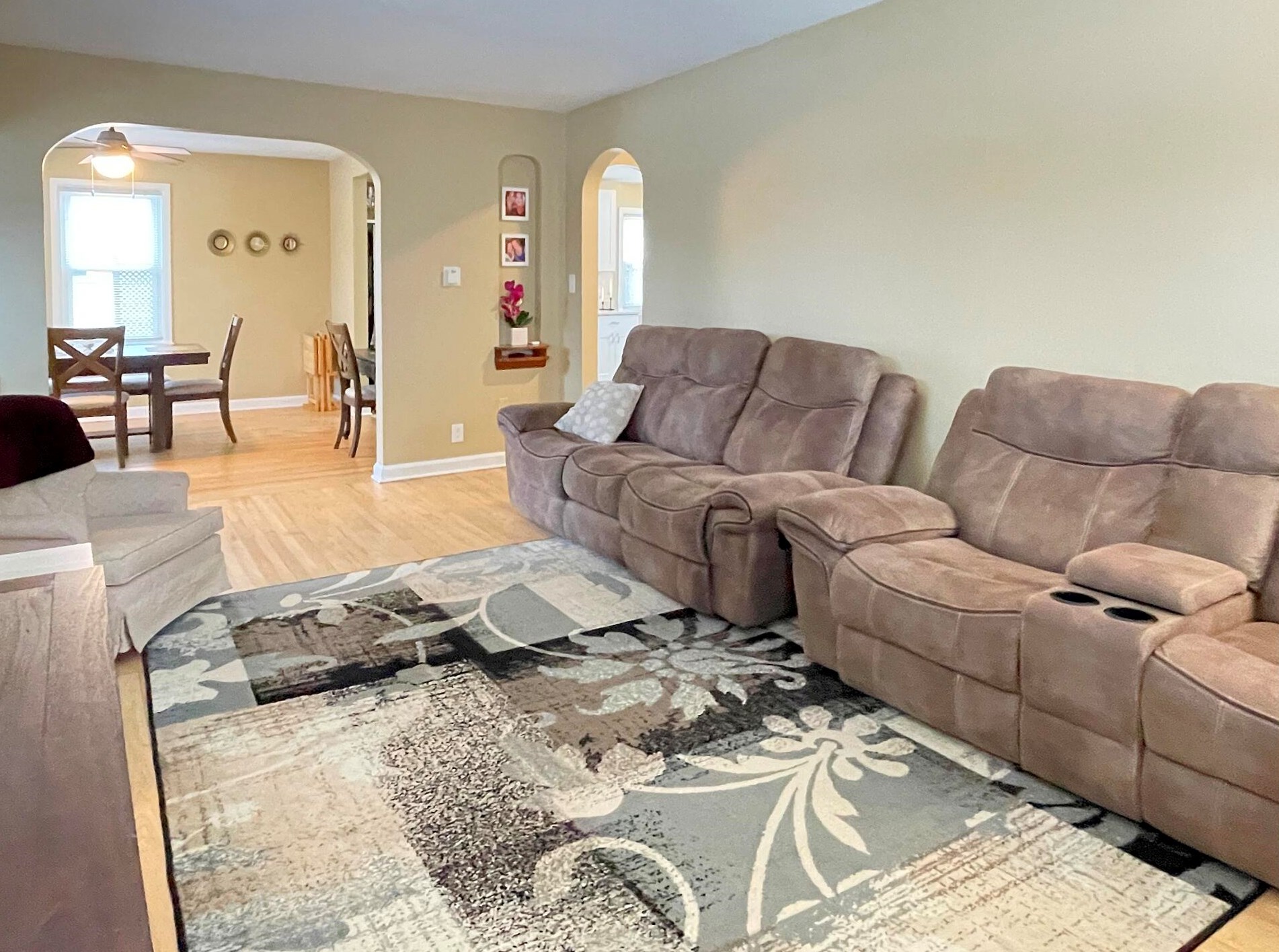 1014 Sycamore Ave, South Milwaukee WI  53172-1342 exterior