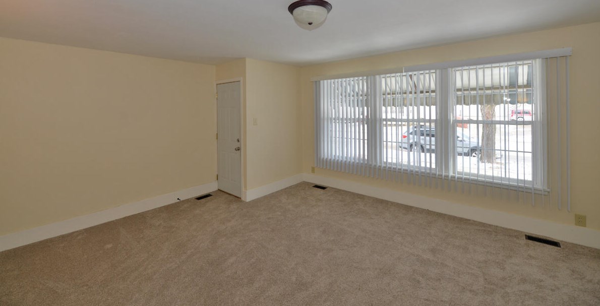 928 Wisconsin Ave, Racine, WI 53403-1540