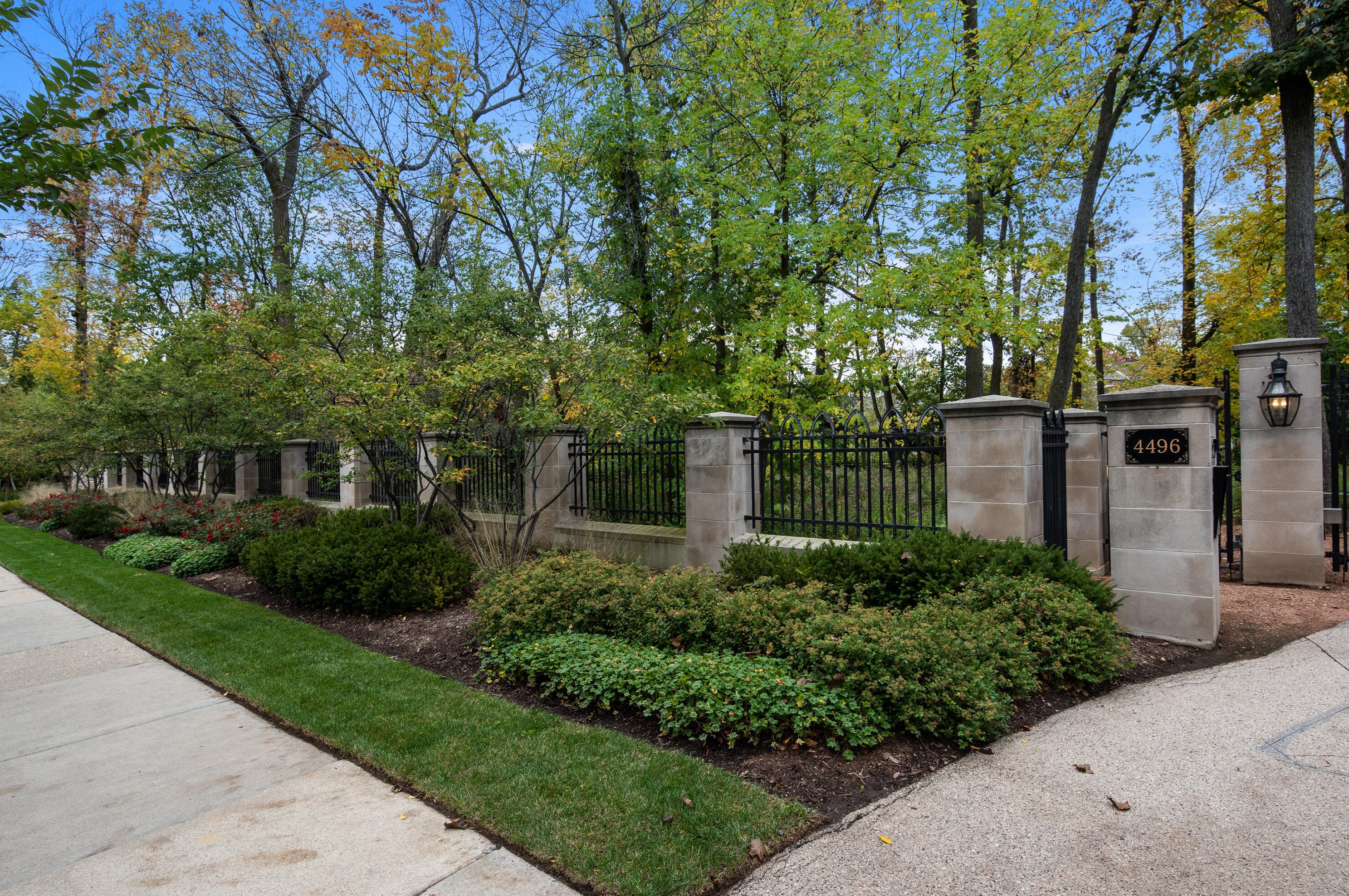 4496 N Lake Dr, Milwaukee, WI 53211