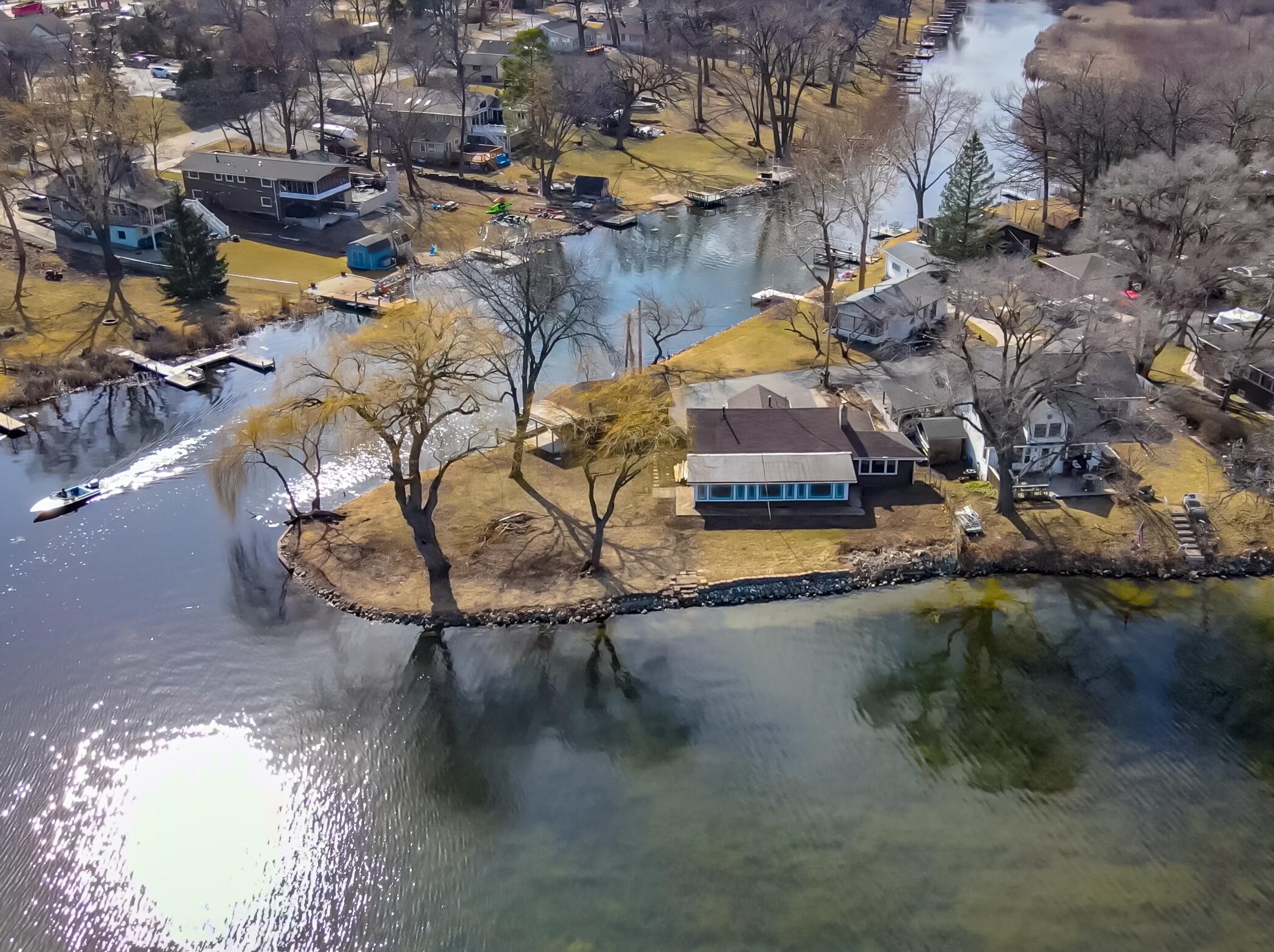 24300 72nd St, Paddock Lake, WI 53168-9742