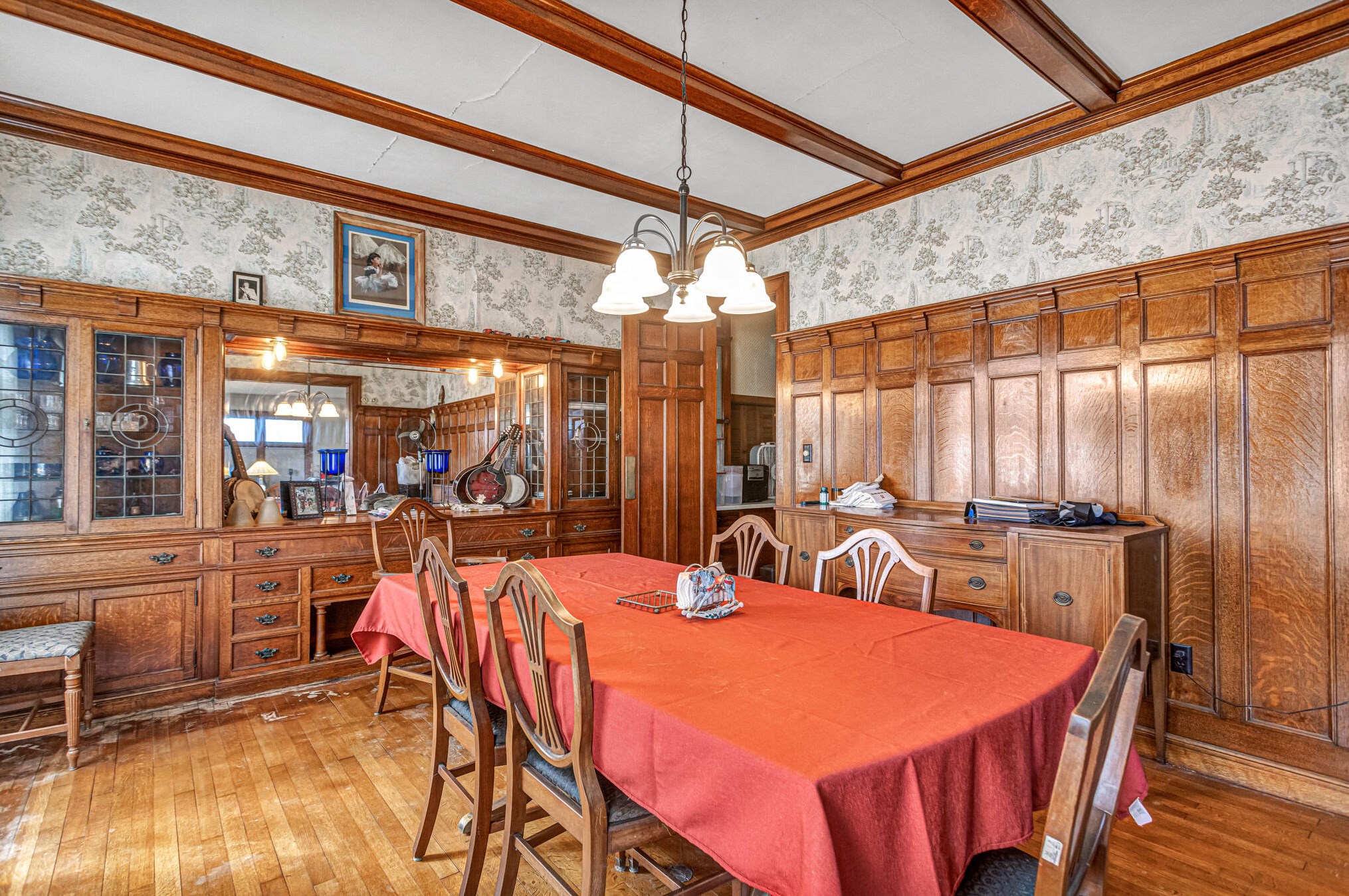1606 N 6th St, Sheboygan, WI 53081