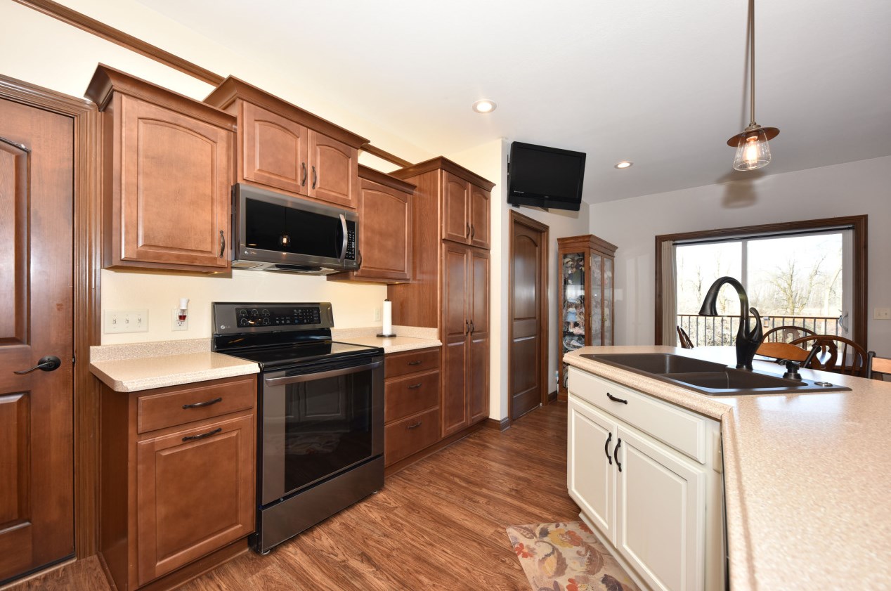 131 Stillwater Dr, Kewaskum, WI 53040