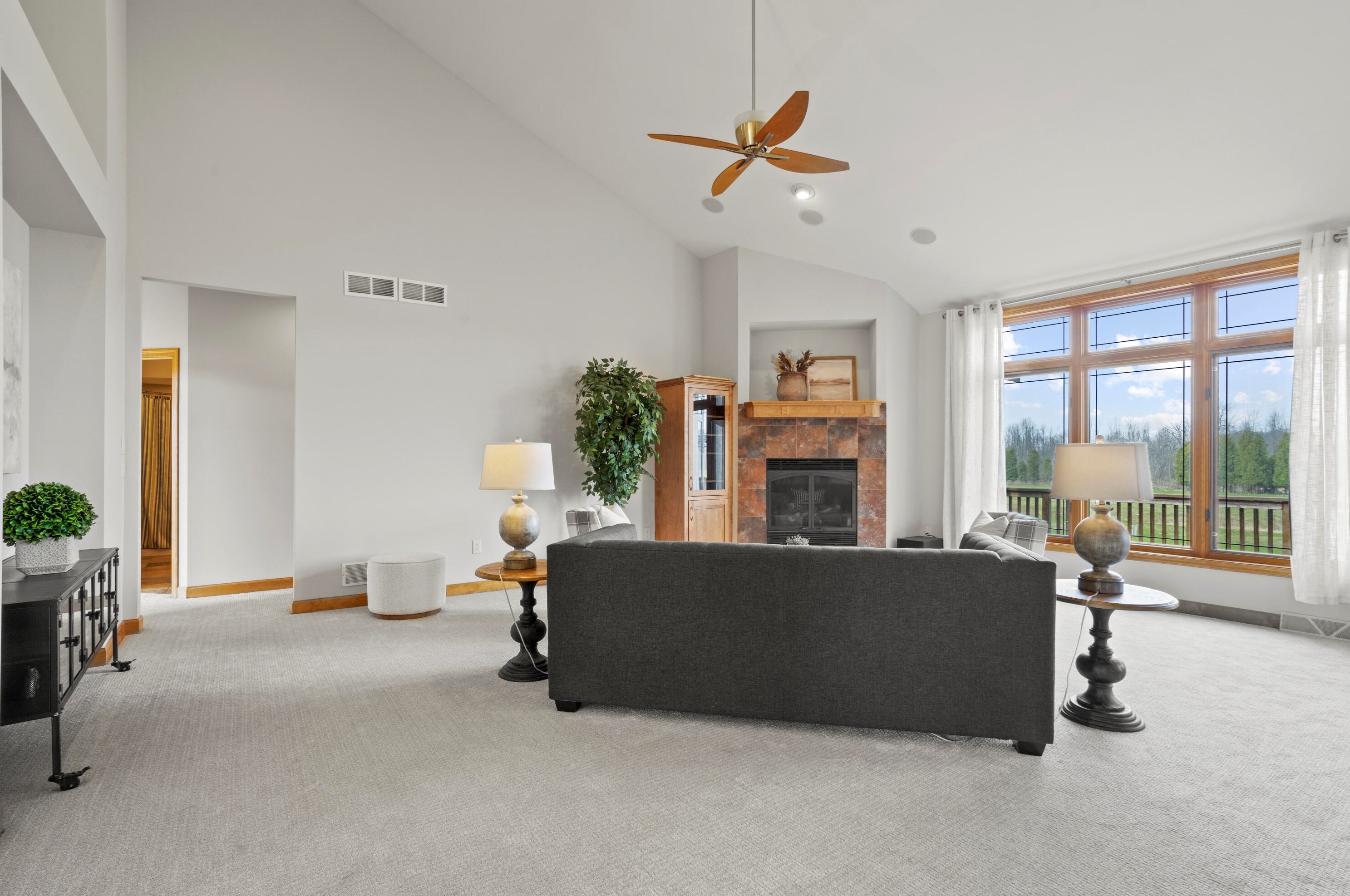 875 Tallgrass Dr, Grafton, WI 53024
