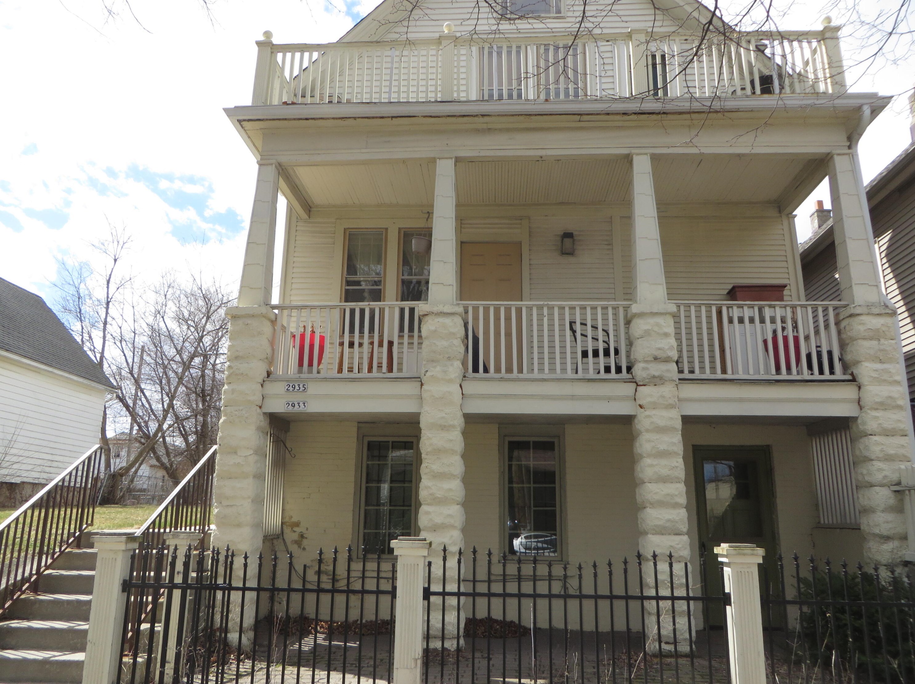 2933 N Weil St #2935, Milwaukee, WI 53212
