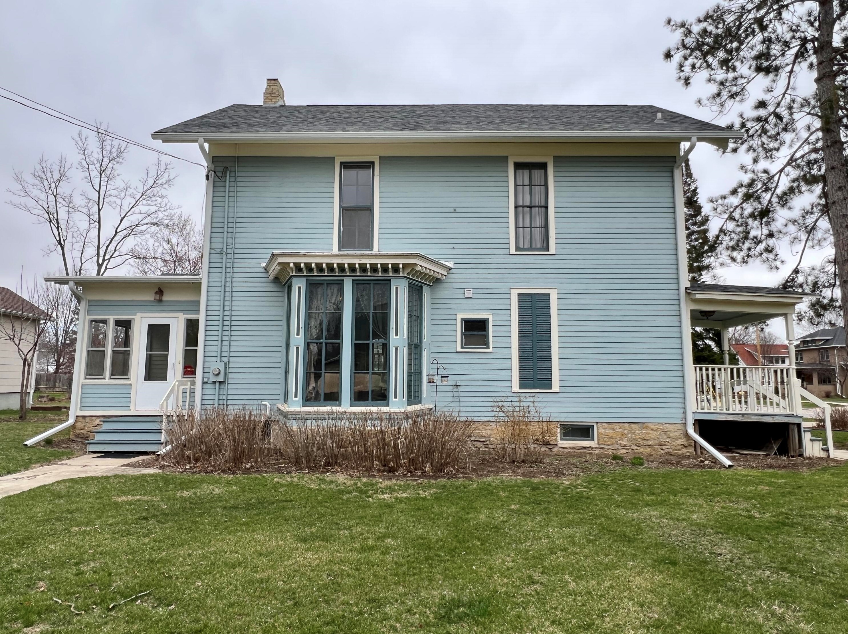 505 Mulberry St, Lake Mills, WI 53551