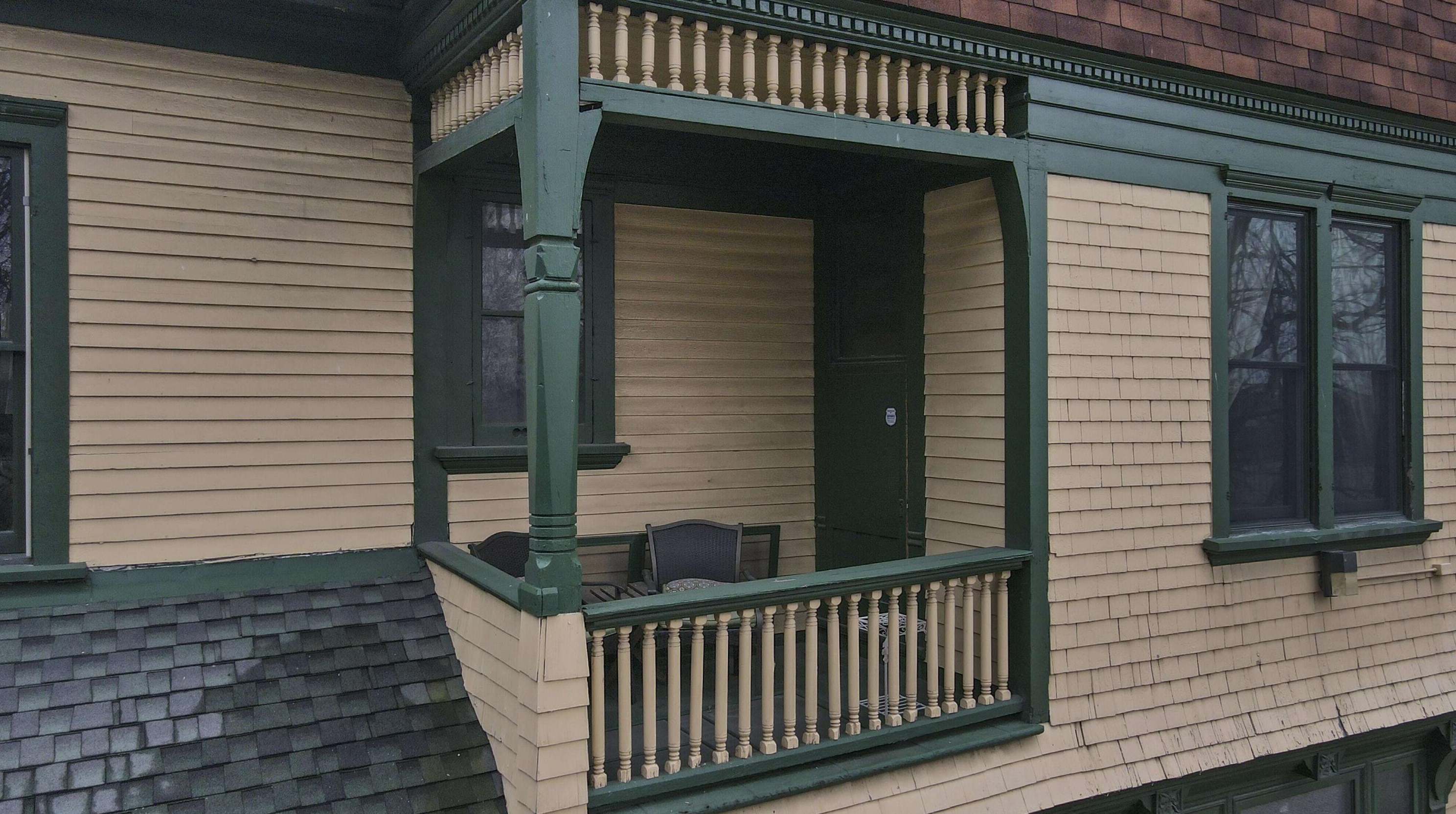 2126 Juneau Ave, Milwaukee WI 53233-1119 exterior