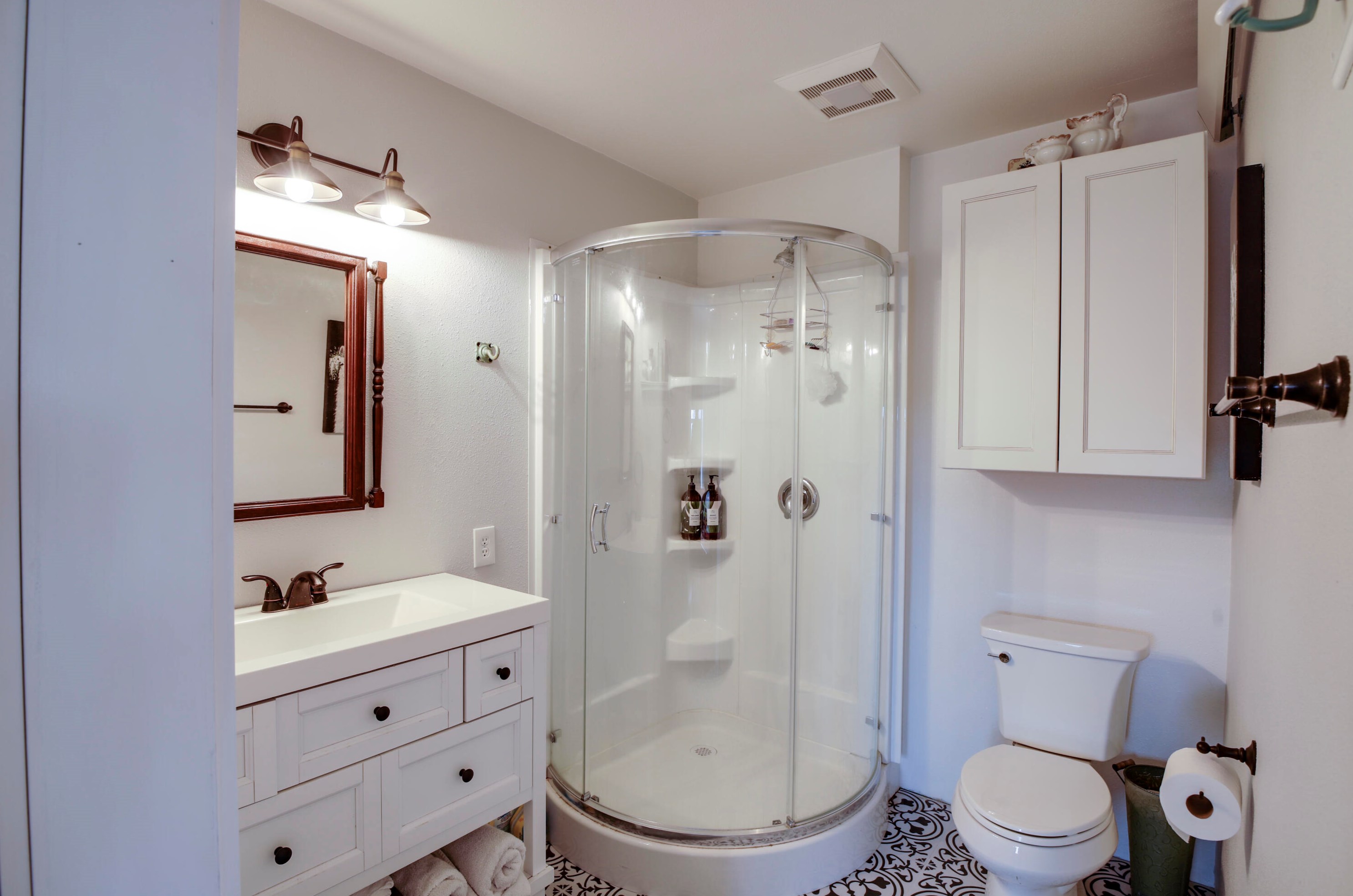 2126 Juneau Ave, Milwaukee WI 53233-1119 exterior