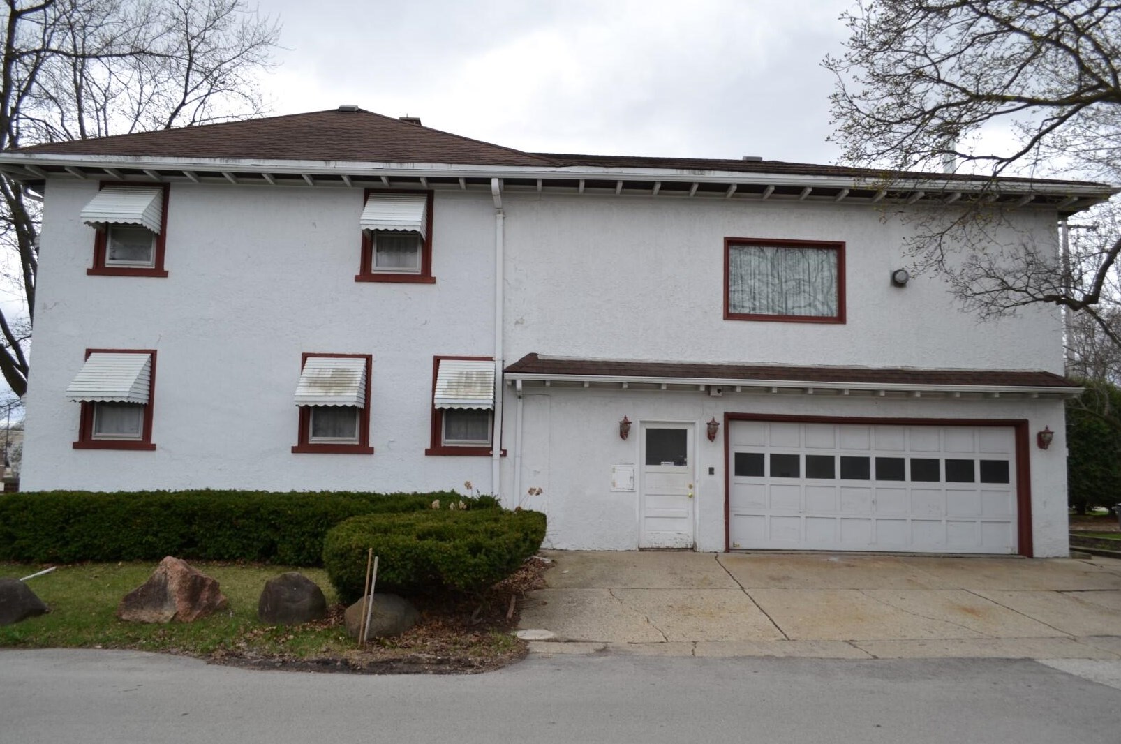 5801 S 108th St, Hales Corners, WI 53130