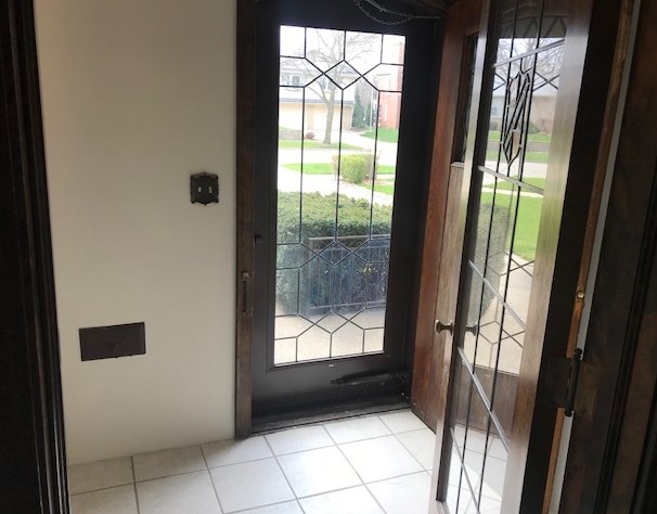 1019 Orchard St, Racine, WI 53405-2323