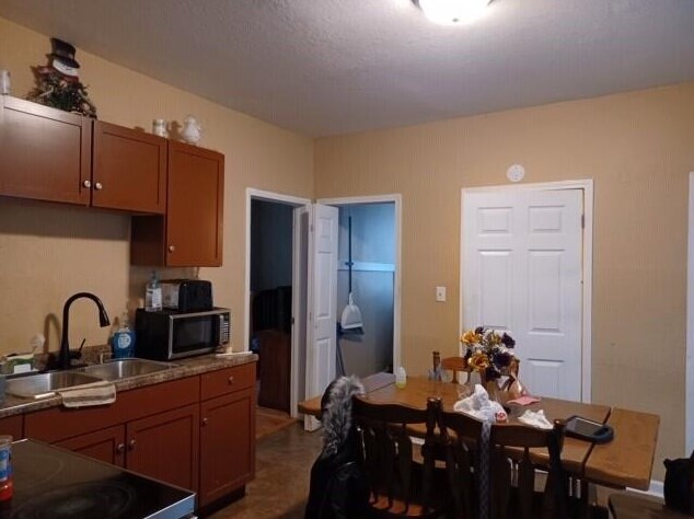 820 Michigan Ave, South Milwaukee, WI 53172