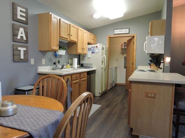 1216 Sunnyslope Dr, Racine, WI 53406-6329