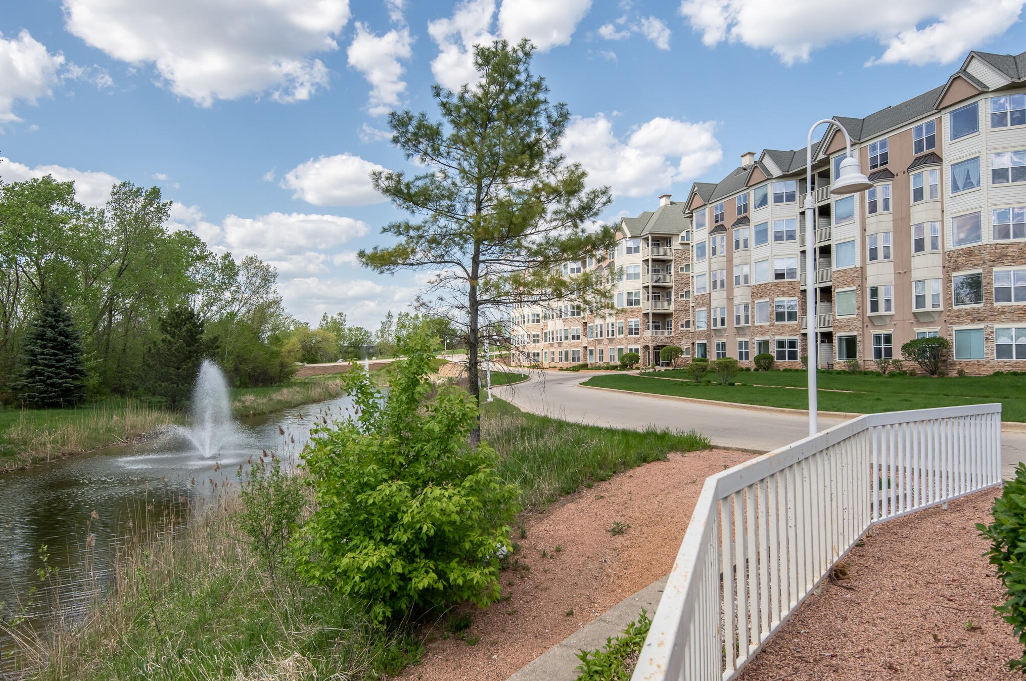 6995 Riverwood Blvd, Hales Corners, WI 53132-8011