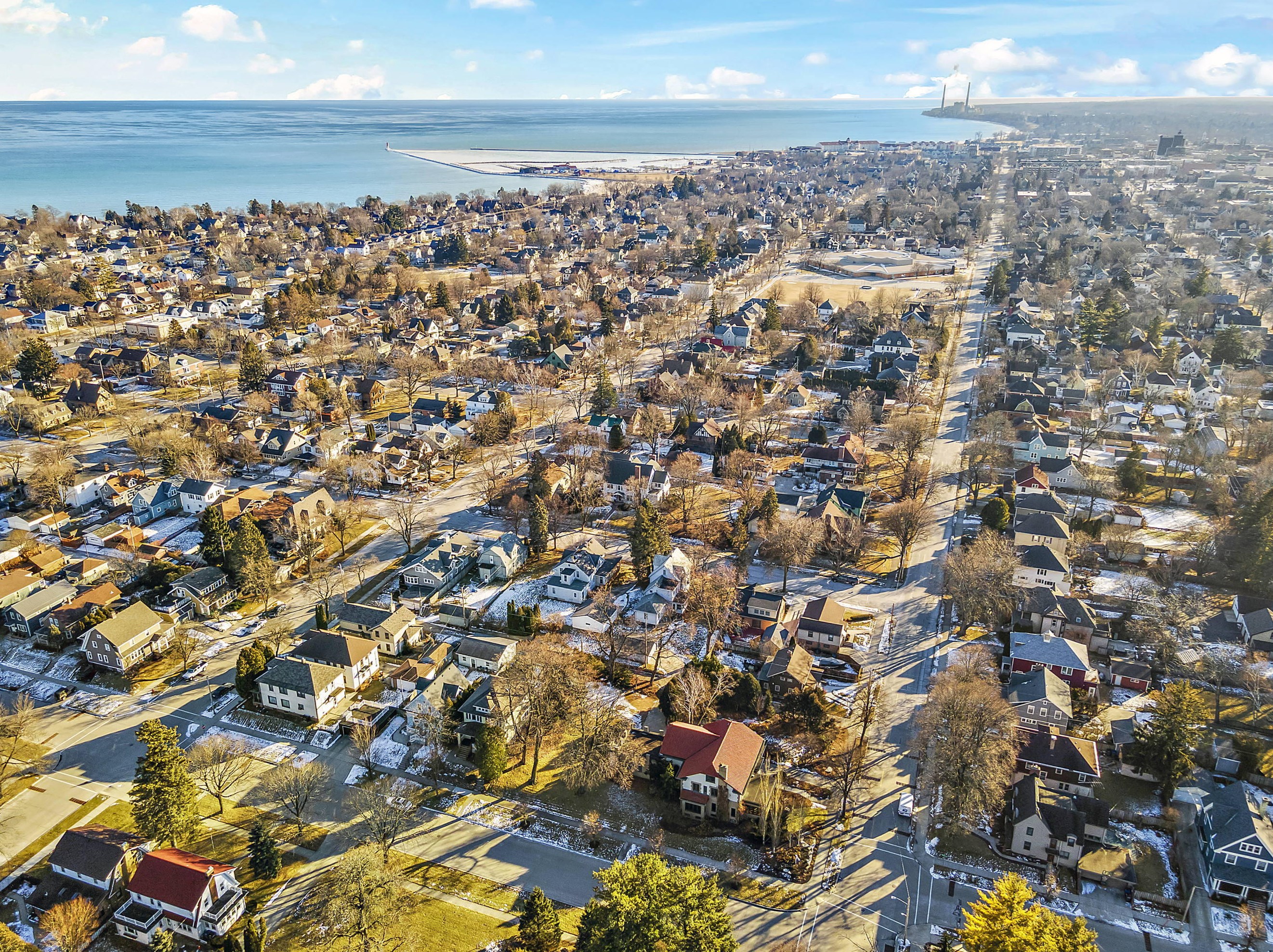 1923 6th St, Sheboygan, WI 53081-2709