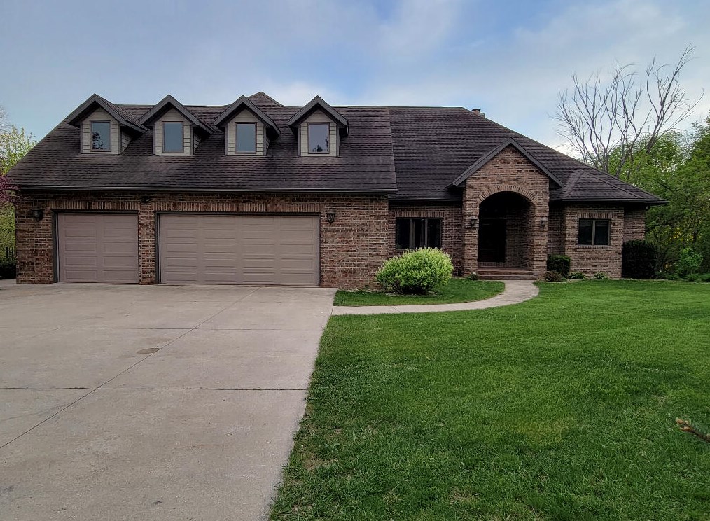 1223 N Watertown Ave, Jefferson, WI 53549