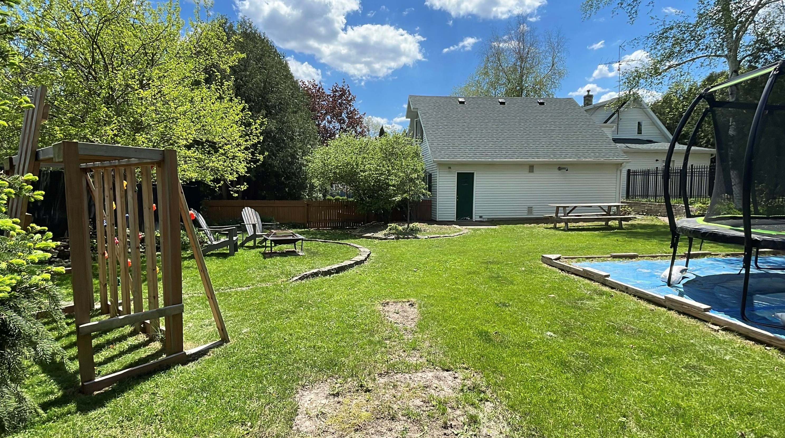 307 Craig St, Fort Atkinson WI 53538-2320 exterior