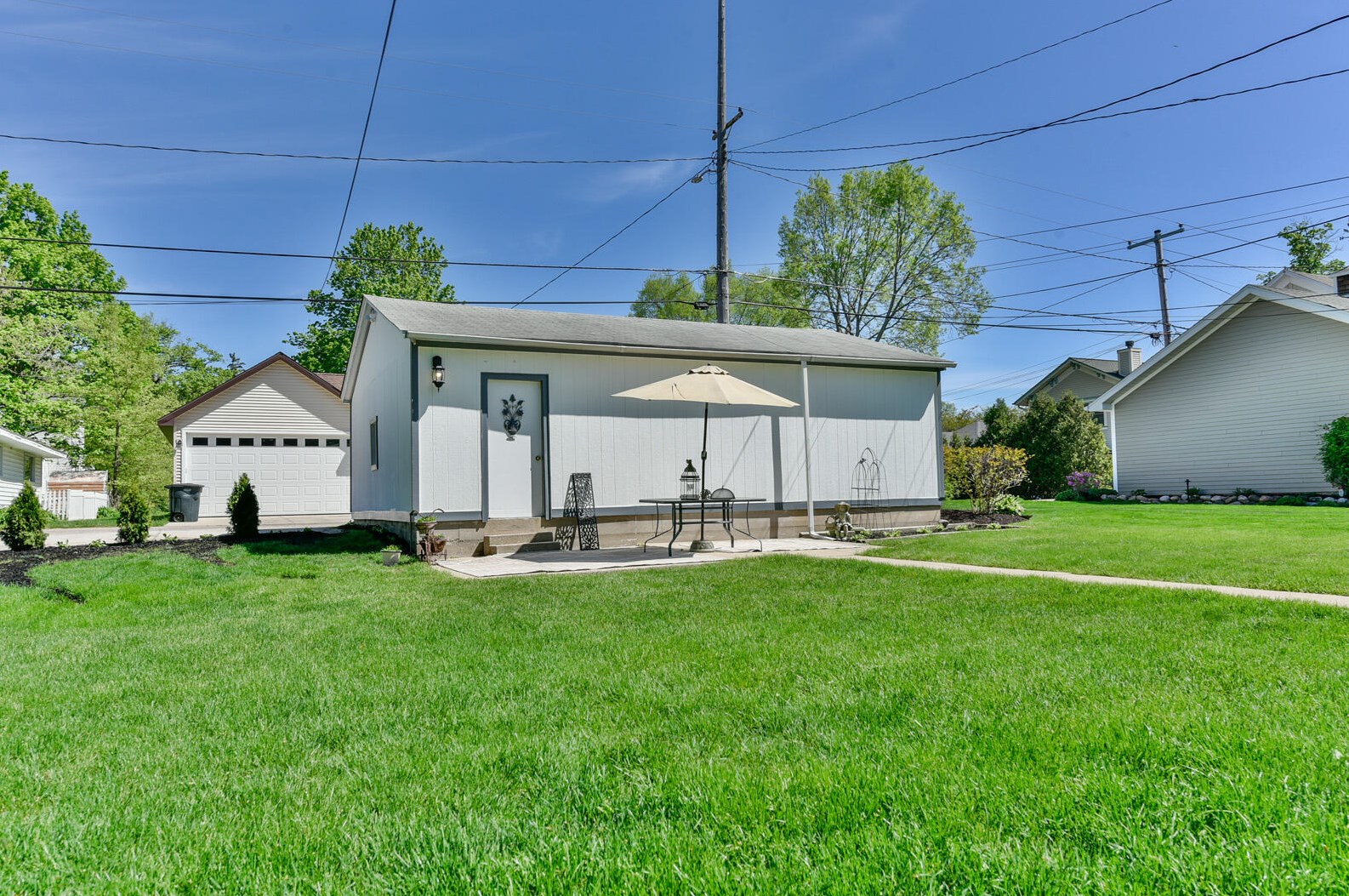 1121 Wisconsin St, Lake Geneva, WI 53147