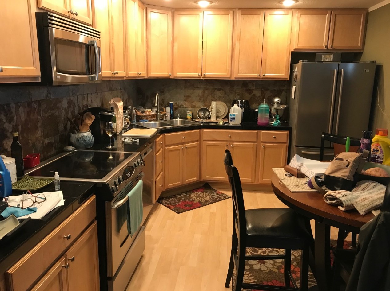 1100 Grove Ave, Racine, WI 53405-3028