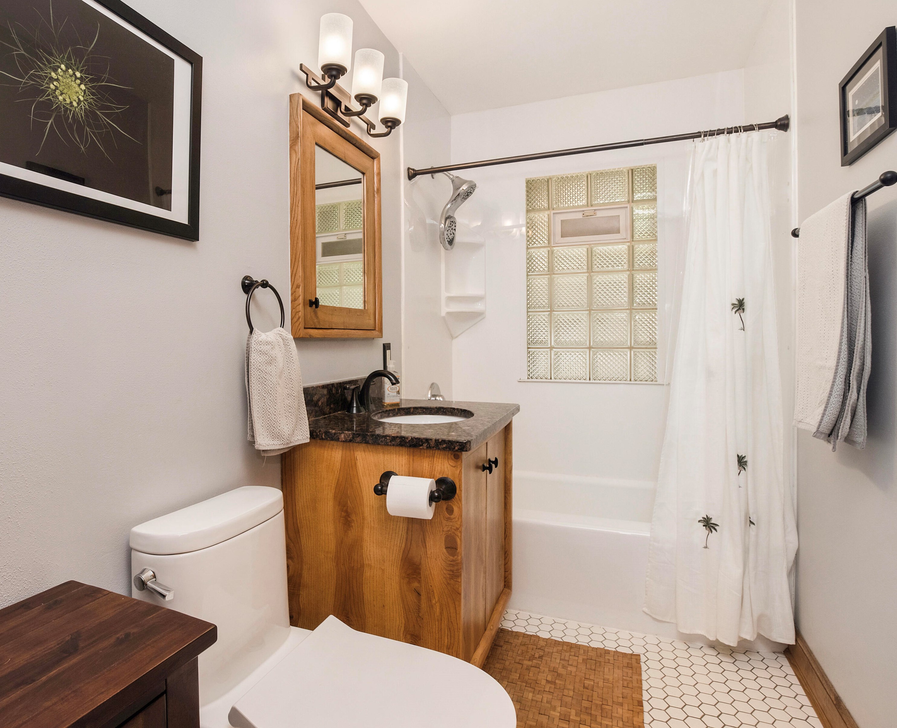 1401 Manistique Ave, South Milwaukee WI  53172-3049 exterior