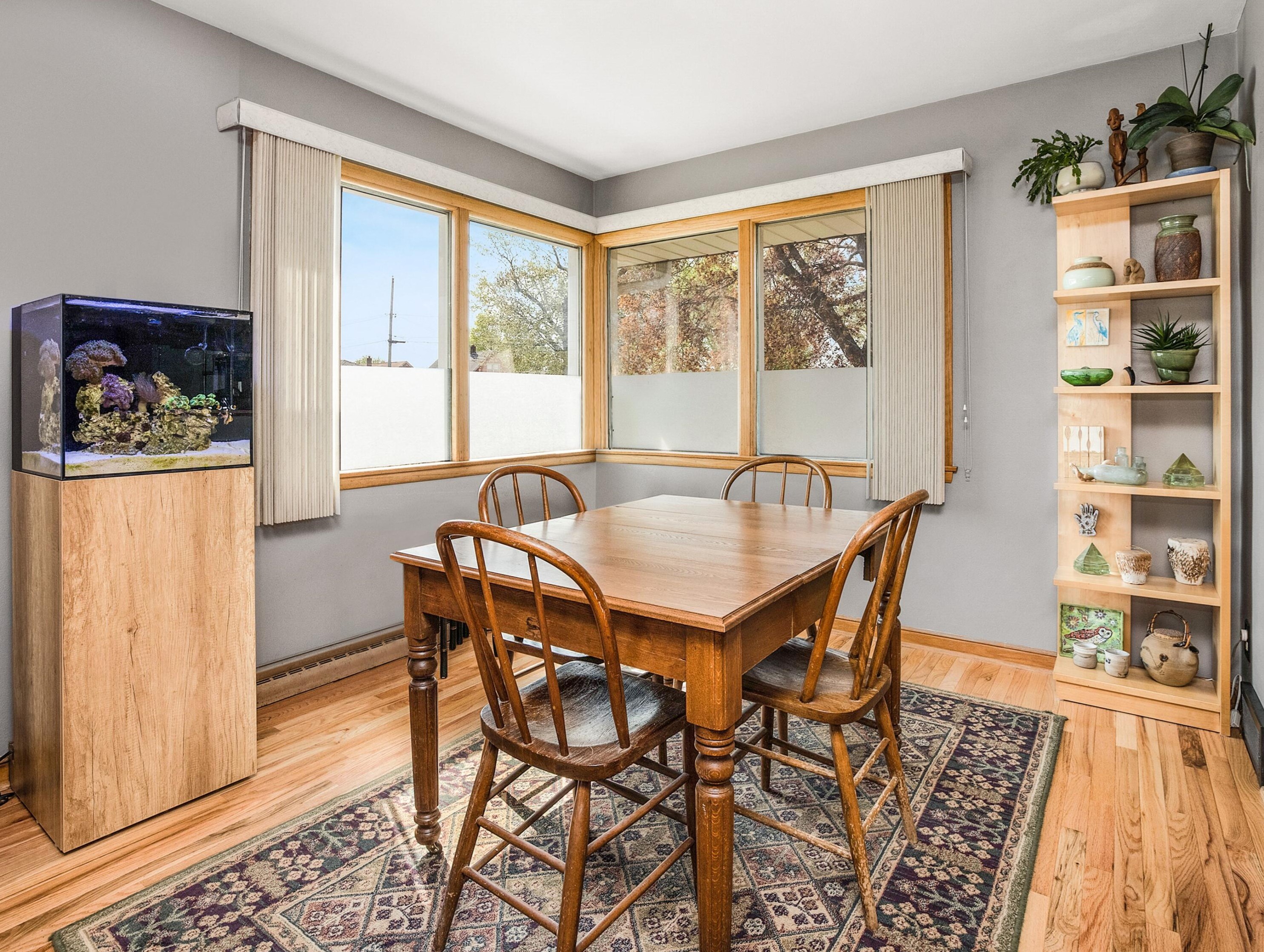 1401 Manistique Ave, South Milwaukee WI  53172-3049 exterior