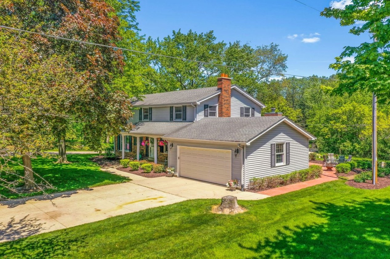 784 Grand Ave, Thiensville, WI 53092