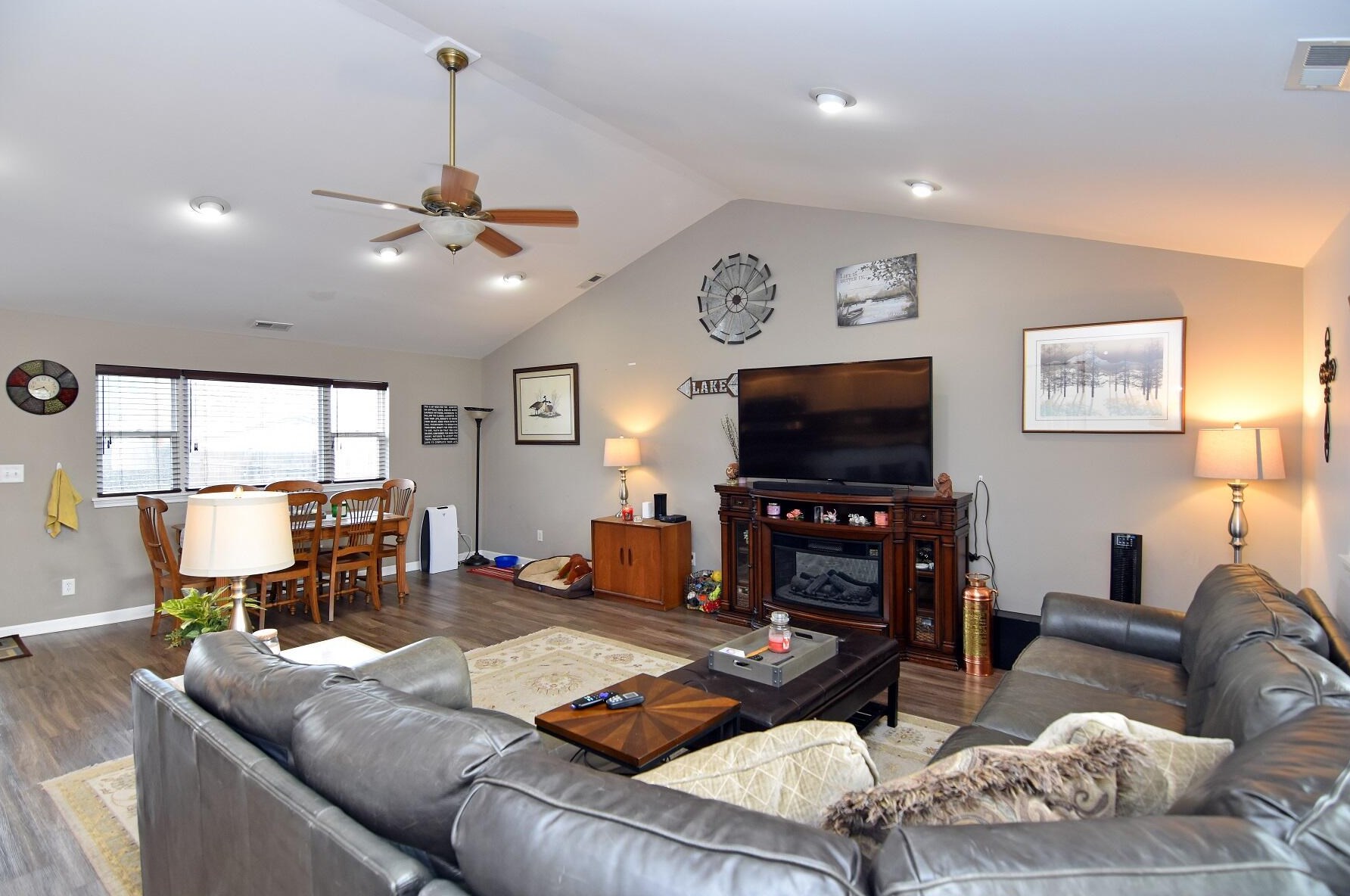 6511 247th Ave, Paddock Lake, WI 53168-9776