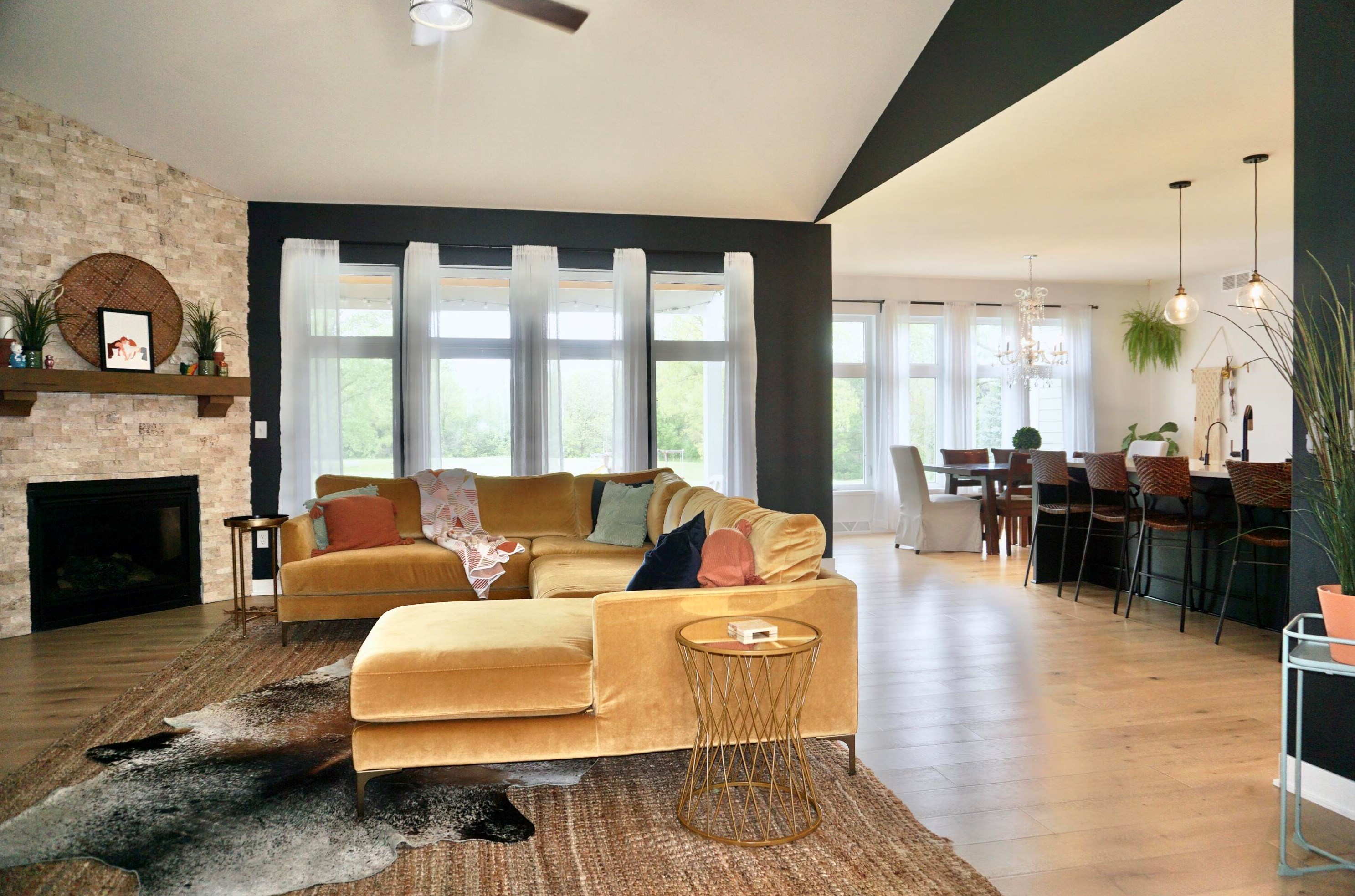 8639 35th St, Hales Corners, WI 53132-8477