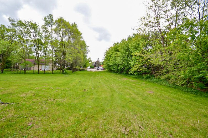 5225 Whitnall Ave, Cudahy WI  53110-1940 exterior